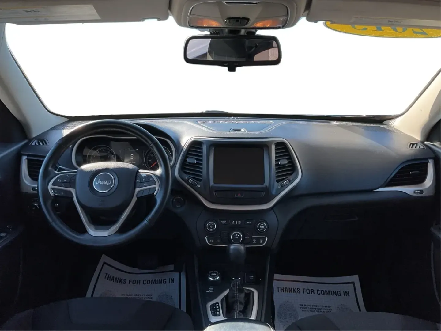 2015 Jeep Cherokee Latitude (1C4PJMCS5FW) with an Other engine, located at 4508 South Dixie Dr, Moraine, OH, 45439, (937) 908-9800, 39.689976, -84.218452 - **Adventure Awaits with the 2015 Jeep Cherokee Latitude at Advantage Car and Credit Moraine**<br /> <br /> Are you ready to elevate your lifestyle with a rugged yet refined vehicle? Whether you're commuting through the bustling streets of Moraine or embarking on a weekend adventure to nearby attrac - Photo#20