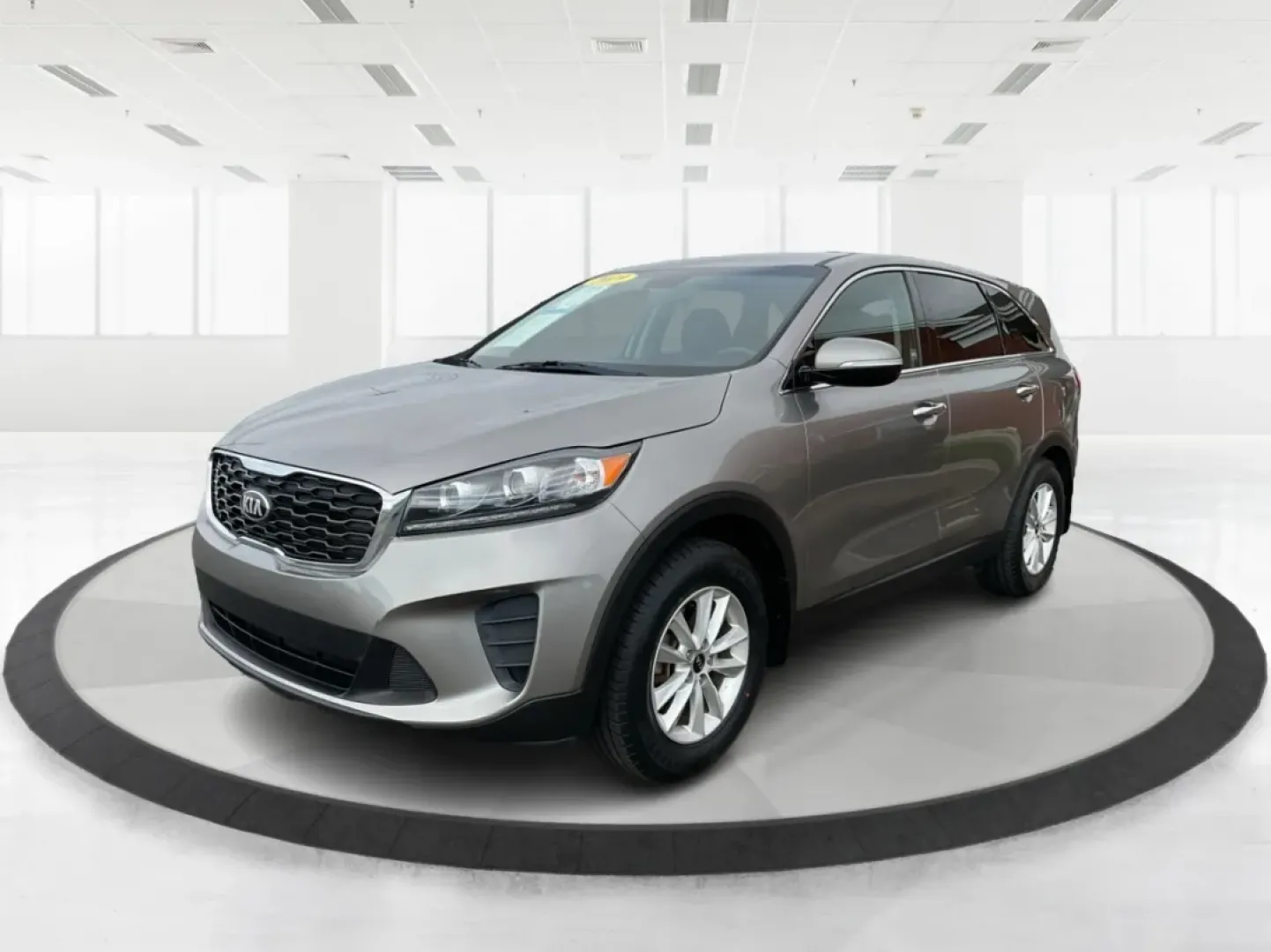 2019 Kia Sorento 2.4L LX (5XYPG4A33KG) with an 2.4L I-4 gasoline direct injection engine, located at 1951 S Dayton Lakeview Rd., New Carlisle, OH, 45344, (937) 908-9800, 39.890999, -84.050255 - **Discover Your Next Adventure with the 2019 Kia Sorento at Advantage Car and Credit!**<br /> <br /> Are you ready to elevate your lifestyle with a vehicle that perfectly blends comfort, versatility, and style? Look no further than the 2019 Kia Sorento, available now at Advantage Car and Credit in N - Photo#8