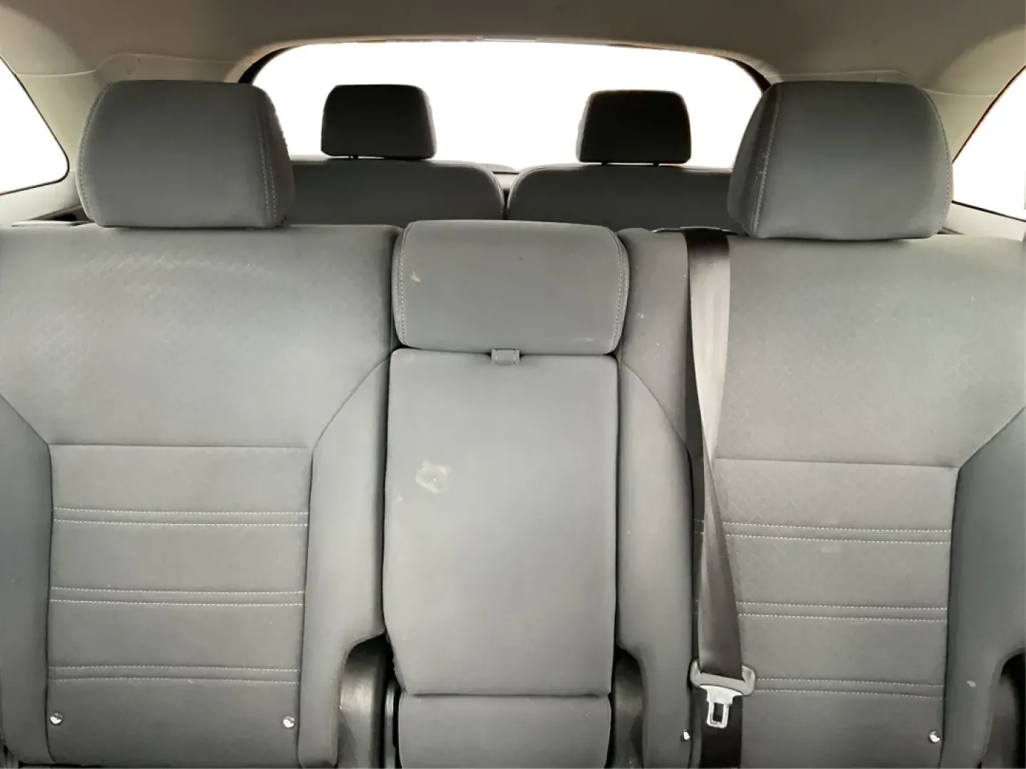 2019 Kia Sorento 2.4L LX (5XYPG4A33KG) with an 2.4L I-4 gasoline direct injection engine, located at 1951 S Dayton Lakeview Rd., New Carlisle, OH, 45344, (937) 908-9800, 39.890999, -84.050255 - **Discover Your Next Adventure with the 2019 Kia Sorento at Advantage Car and Credit!**<br /> <br /> Are you ready to elevate your lifestyle with a vehicle that perfectly blends comfort, versatility, and style? Look no further than the 2019 Kia Sorento, available now at Advantage Car and Credit in N - Photo#14