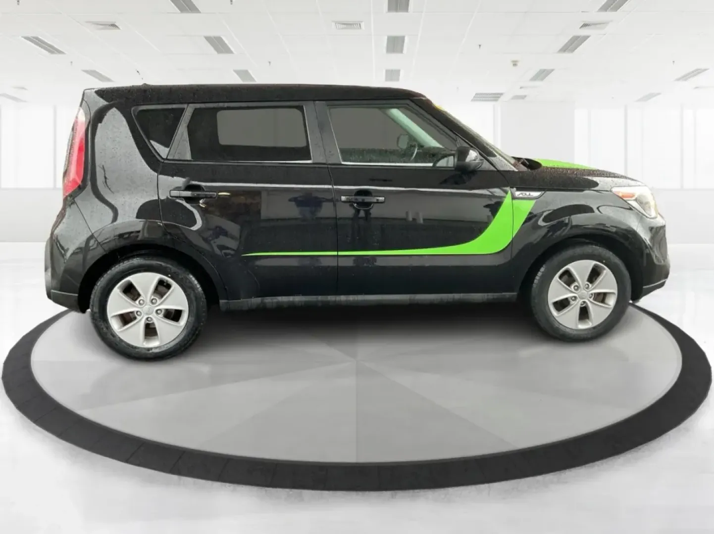 2016 Kia Soul Base (KNDJN2A25G7) with an Other engine, located at 401 Woodman Dr, Riverside, OH, 45431, (937) 908-9800, 39.760899, -84.123421 - **Unleash Your Adventures with the 2016 Kia Soul at Advantage Car and Credit - Riverside!**<br /> <br /> Are you ready to elevate your daily commutes and weekend getaways? The 2016 Kia Soul is the perfect vehicle for those seeking a blend of style, comfort, and practicality. With its spacious interi - Photo#1