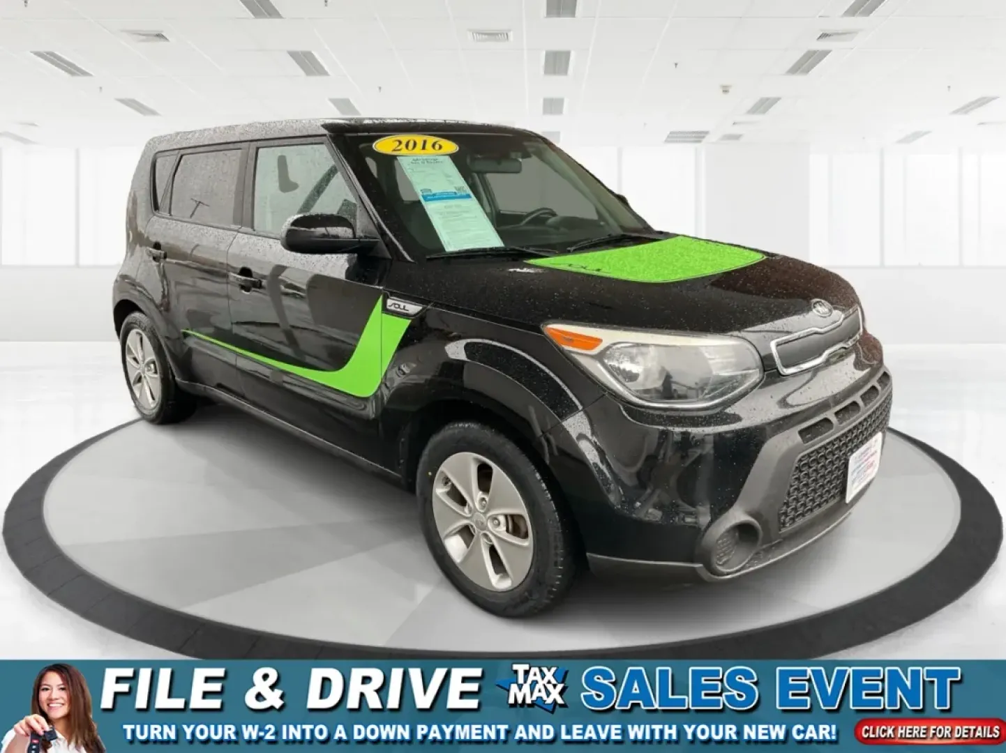 2016 Kia Soul Base (KNDJN2A25G7) with an 1.6L L4 DOHC 16V engine, 6A transmission, located at 1951 S Dayton Lakeview Rd., New Carlisle, OH, 45344, (937) 908-9800, 39.890999, -84.050255 - **Unleash Your Adventures with the 2016 Kia Soul at Advantage Car and Credit - Riverside!**<br /> <br /> Are you ready to elevate your daily commutes and weekend getaways? The 2016 Kia Soul is the perfect vehicle for those seeking a blend of style, comfort, and practicality. With its spacious interi - Photo#0