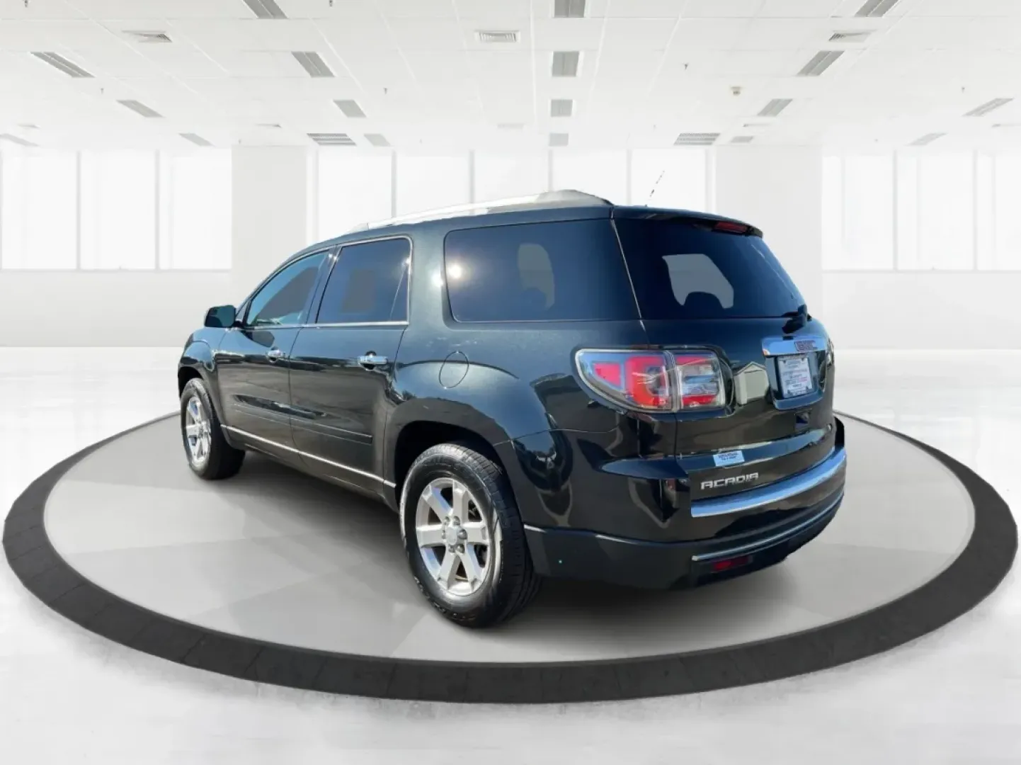 2014 GMC Acadia SLE-2 (1GKKRPKD9EJ) with an 3.6L V-6 gasoline direct injection engine, located at 1099 N County Rd 25A, Troy, OH, 45373, (937) 908-9800, 40.057079, -84.212883 - **Explore Life's Adventures with the 2014 GMC Acadia SLE-2**<br /> <br /> Are you ready to elevate your family road trips, daily commutes, or weekend getaways? The 2014 GMC Acadia SLE-2 is the ideal SUV that seamlessly blends comfort, capability, and style, making it perfect for growing families and - Photo#3