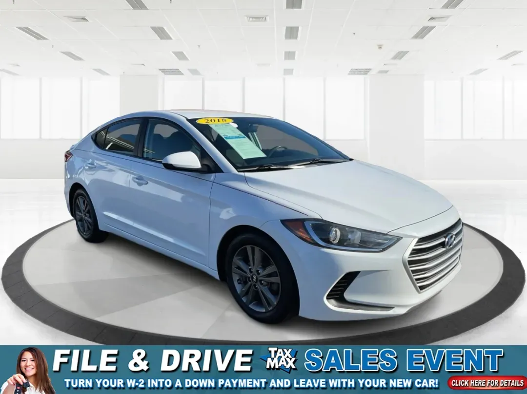 2018 Hyundai Elantra SEL (5NPD84LF6JH) with an Nu 2L I-4 DOHC engine, located at 4508 South Dixie Dr, Moraine, OH, 45439, (937) 908-9800, 39.689976, -84.218452 - **Elevate Your Daily Drive with the 2018 Hyundai Elantra SEL Perfect for Commuters and Families Alike!**<br /> <br /> Are you searching for a reliable and stylish vehicle that fits into your busy lifestyle? At Advantage Car and Credit - Piqua, we understand that finding the right car can be challen - Photo#0