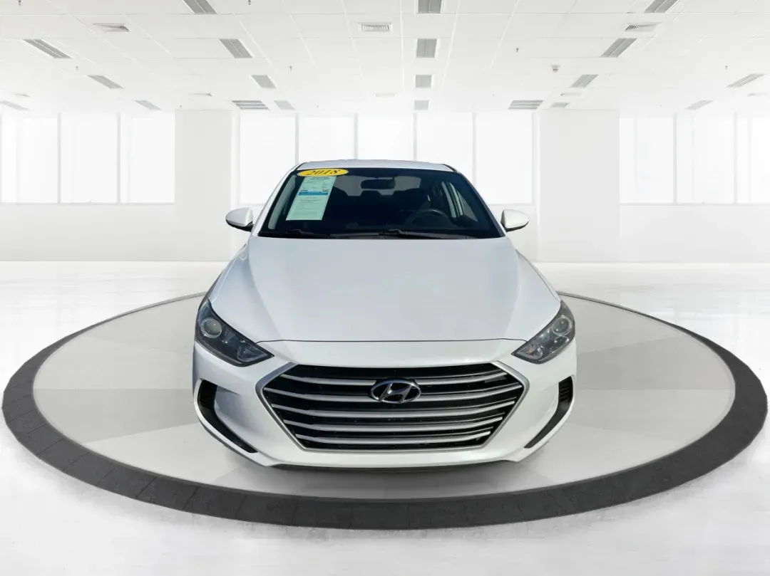 2018 Hyundai Elantra SEL (5NPD84LF6JH) with an Nu 2L I-4 DOHC engine, located at 4508 South Dixie Dr, Moraine, OH, 45439, (937) 908-9800, 39.689976, -84.218452 - **Elevate Your Daily Drive with the 2018 Hyundai Elantra SEL Perfect for Commuters and Families Alike!**<br /> <br /> Are you searching for a reliable and stylish vehicle that fits into your busy lifestyle? At Advantage Car and Credit - Piqua, we understand that finding the right car can be challen - Photo#7