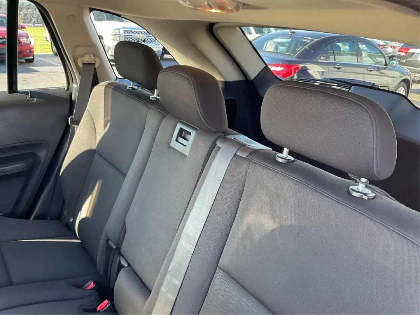 2010 Ford Edge SEL (2FMDK4JC1AB) with an Duratec 3.5L V-6 DOHC engine, located at 1230 East Main St, Xenia, OH, 45385, (937) 908-9800, 39.688026, -83.910172 - Are you in search of a family-friendly SUV that effortlessly combines style, comfort, and functionality? Look no further than this striking 2010 Ford Edge SEL at Advantage Car and Credit in Xenia, OH. Whether you're navigating daily commutes, planning weekend adventures with the family, or simply ru - Photo#10