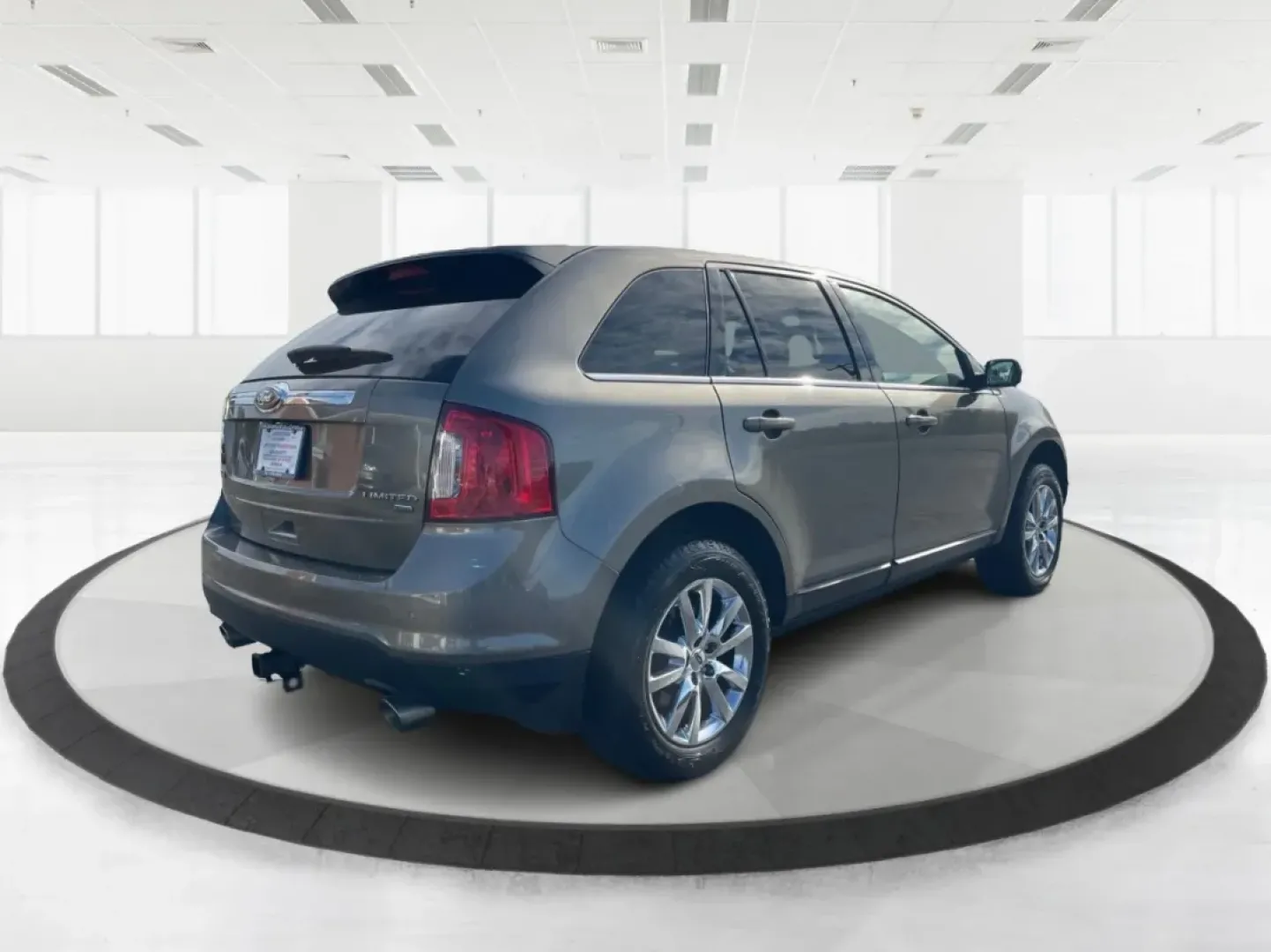 2013 Ford Edge Limited (2FMDK4KC5DB) with an 3.5L V-6 DOHC engine, located at 4508 South Dixie Dr, Moraine, OH, 45439, (937) 908-9800, 39.689976, -84.218452 - **Elevate Your Lifestyle with the 2013 Ford Edge Limited at Advantage Car and Credit - Moraine!**<br /> <br /> Are you searching for the perfect SUV that effortlessly blends comfort, functionality, and style? Look no further than the 2013 Ford Edge Limited, available now at Advantage Car and Credit - Photo#2