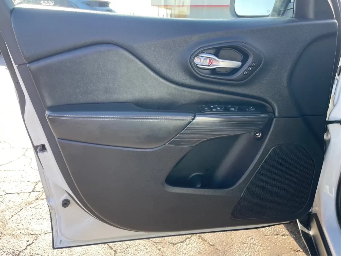 2014 Jeep Cherokee Limited (1C4PJLDB2EW) with an Other engine, located at 1230 East Main St, Xenia, OH, 45385, (937) 908-9800, 39.688026, -83.910172 - **Unleash Your Adventurous Spirit with the 2014 Jeep Cherokee Limited!**<br /> <br /> Are you ready to enhance your lifestyle with a vehicle that perfectly balances comfort, capability, and style? Look no further than the 2014 Jeep Cherokee Limited, available now at Advantage Car and Credit in Xenia - Photo#18