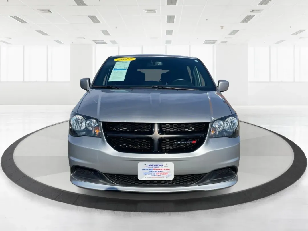 2017 Dodge Grand Caravan SE Plus (2C4RDGBGXHR) with an Pentastar 3.6L V-6 DOHC engine, located at 1230 East Main St, Xenia, OH, 45385, (937) 908-9800, 39.688026, -83.910172 - Are you ready to hit the road for family adventures or daily commutes? The 2017 Dodge Grand Caravan SE Plus is your ideal companion, blending comfort, versatility, and reliability in one stylish package. Perfect for growing families or anyone in need of a spacious ride, this passenger van is designe - Photo#7