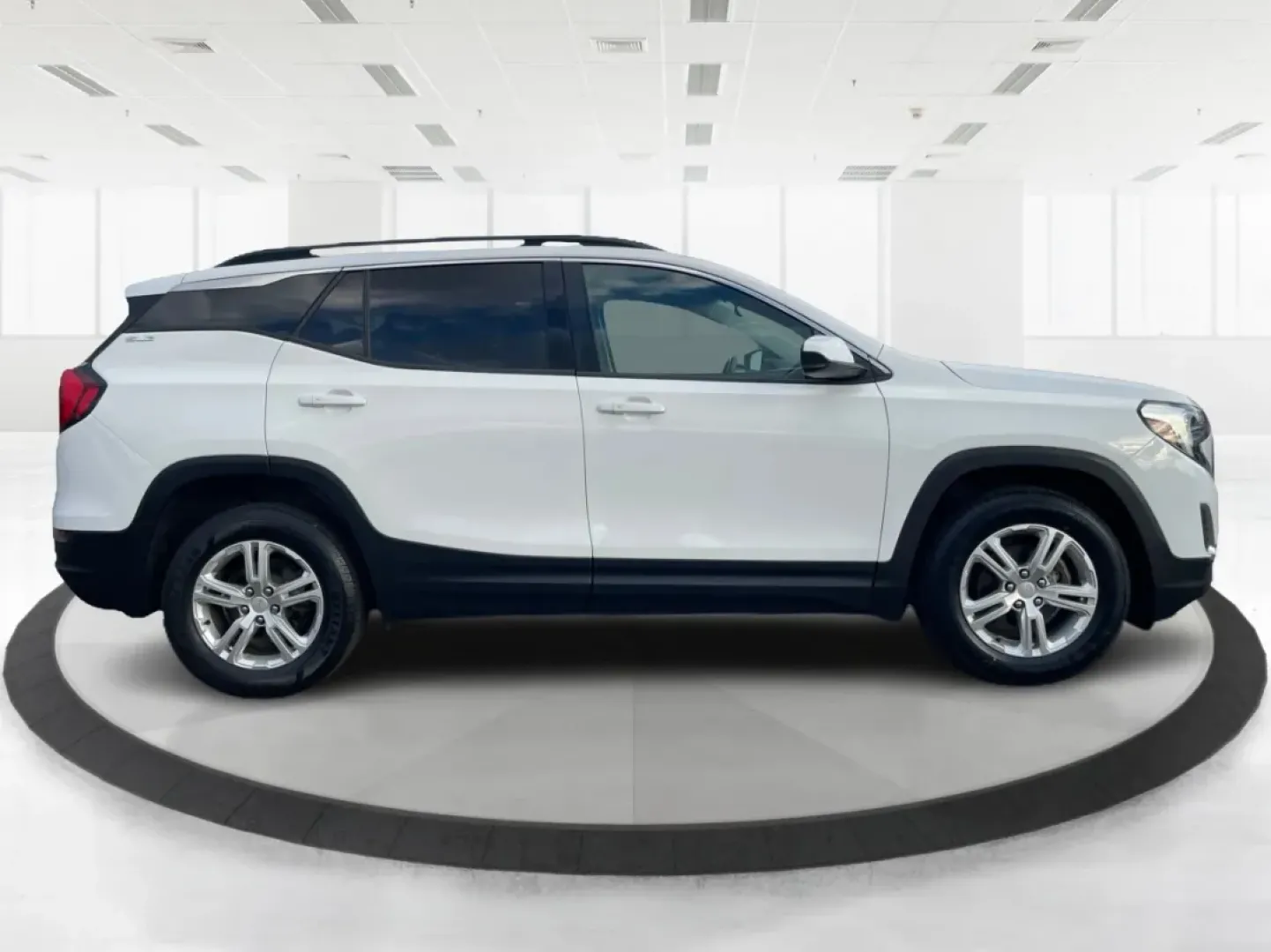 2018 GMC Terrain SLE (3GKALTEV3JL) with an Other engine, located at 8750 N County Rd 25A, Piqua, OH, 45356, (937) 908-9800, 40.164391, -84.232513 - **Adventure Awaits with the 2018 GMC Terrain SLE at Advantage Car and Credit - Piqua!**<br /> <br /> Are you on the lookout for a versatile SUV that adapts to your lifestyle, whether you're taking the kids to school, heading to work, or embarking on a weekend getaway? Look no further! The 2018 GMC T - Photo#1