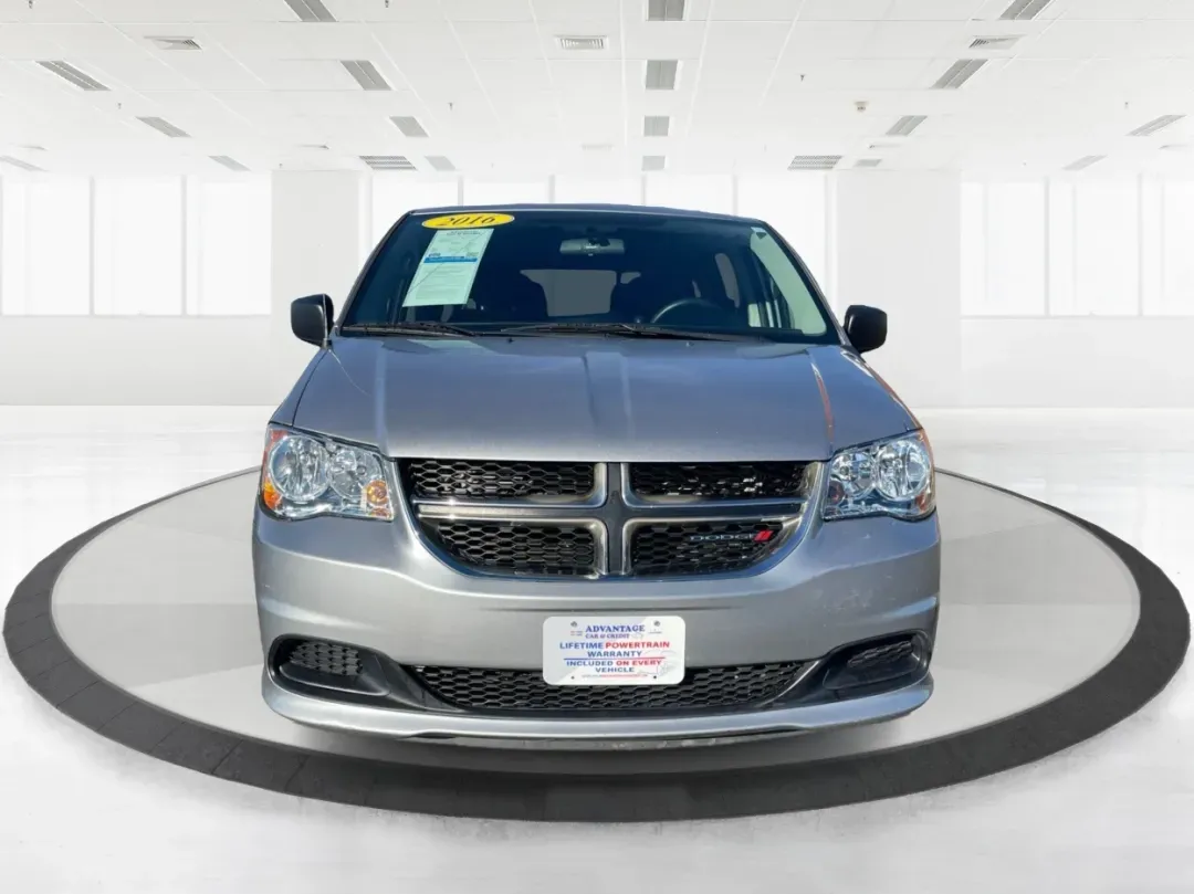 2016 Dodge Grand Caravan SE (2C4RDGBG0GR) with an Pentastar 3.6L V-6 DOHC engine, located at 1184 Kauffman Ave, Fairborn, OH, 45324, (937) 908-9800, 39.807072, -84.030914 - **Experience the Freedom of Family Adventures with the 2016 Dodge Grand Caravan SE!** <br /> <br /> Are you in search of the perfect vehicle for family road trips, daily commutes, or weekend adventures? Look no further than the 2016 Dodge Grand Caravan SE, available at Advantage Car and Credit in X - Photo#7