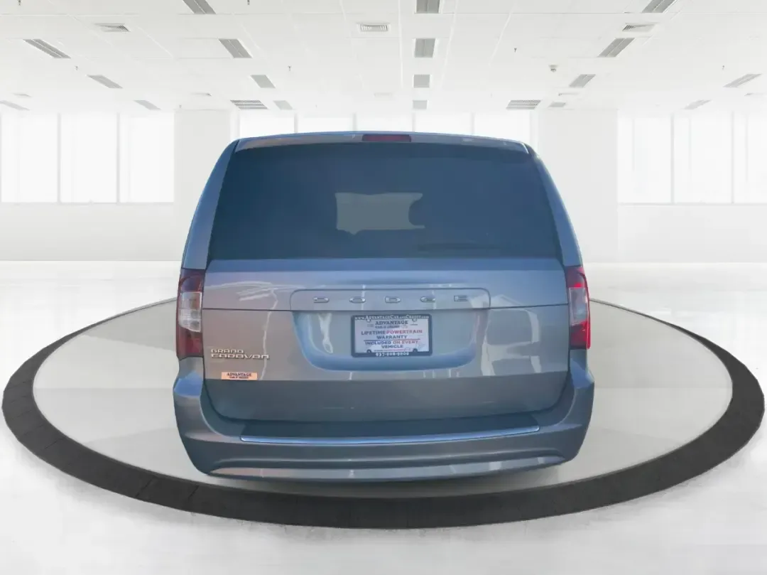 2016 Dodge Grand Caravan SE (2C4RDGBG0GR) with an Pentastar 3.6L V-6 DOHC engine, 6A transmission, located at 8750 N County Rd 25A, Piqua, OH, 45356, (937) 908-9800, 40.164391, -84.232513 - **Experience the Freedom of Family Adventures with the 2016 Dodge Grand Caravan SE!** <br /> <br /> Are you in search of the perfect vehicle for family road trips, daily commutes, or weekend adventures? Look no further than the 2016 Dodge Grand Caravan SE, available at Advantage Car and Credit in X - Photo#3