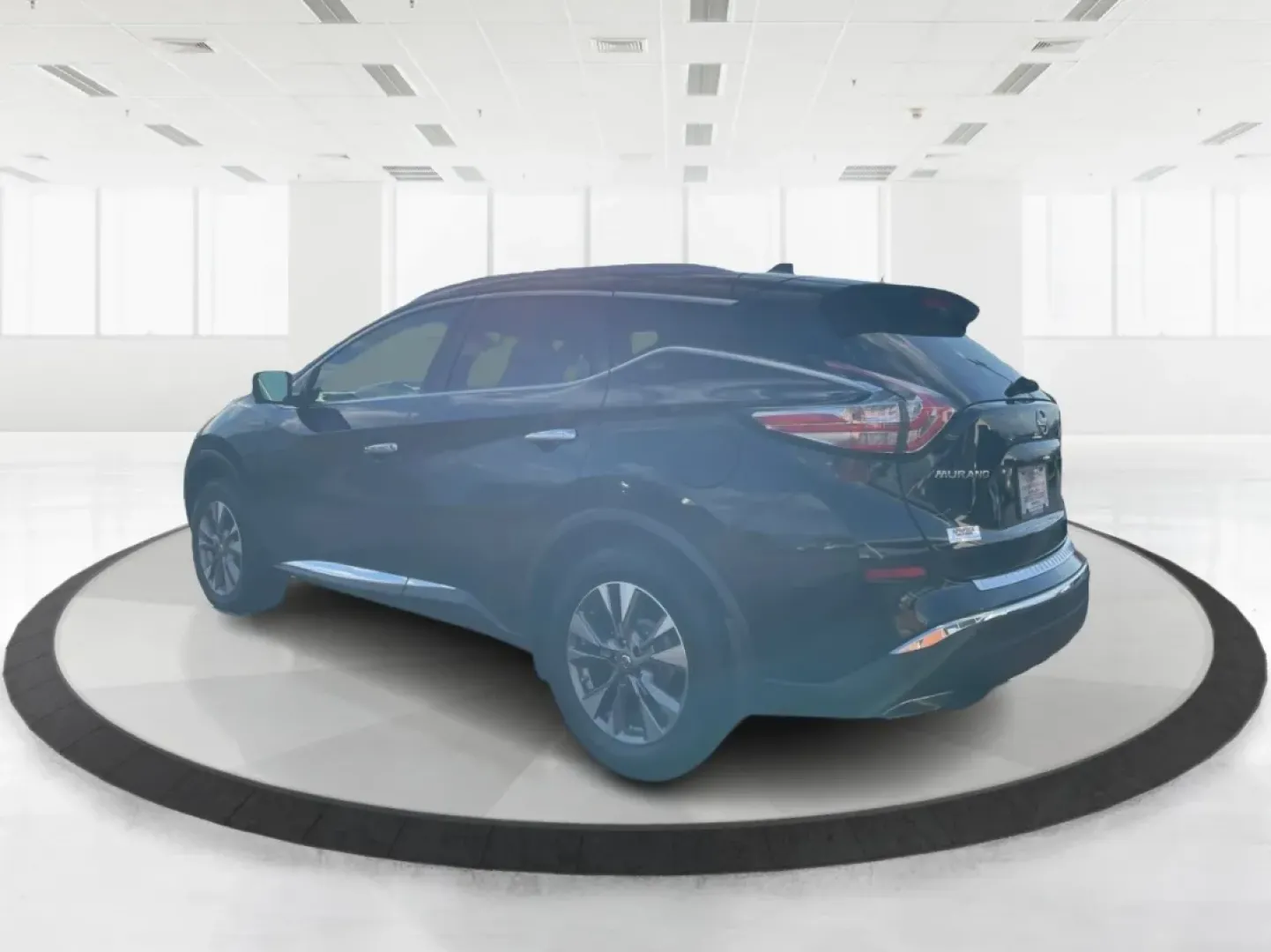 2018 Nissan Murano SL (5N1AZ2MG3JN) with an 3.5L V-6 DOHC engine, located at 880 E. National Road, Vandalia, OH, 45377, (937) 908-9800, 39.891918, -84.183594 - **Discover Your Next Adventure with the 2018 Nissan Murano SL Perfect for Growing Families and Weekend Getaways!**<br /> <br /> Are you ready to elevate your driving experience? At Advantage Car and Credit in Vandalia, OH, we are excited to offer a superb 2018 Nissan Murano SL that perfectly balanc - Photo#4