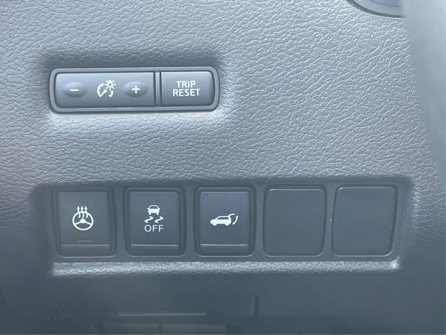 2018 Nissan Murano SL (5N1AZ2MG3JN) with an 3.5L V-6 DOHC engine, located at 880 E. National Road, Vandalia, OH, 45377, (937) 908-9800, 39.891918, -84.183594 - **Discover Your Next Adventure with the 2018 Nissan Murano SL Perfect for Growing Families and Weekend Getaways!**<br /> <br /> Are you ready to elevate your driving experience? At Advantage Car and Credit in Vandalia, OH, we are excited to offer a superb 2018 Nissan Murano SL that perfectly balanc - Photo#17