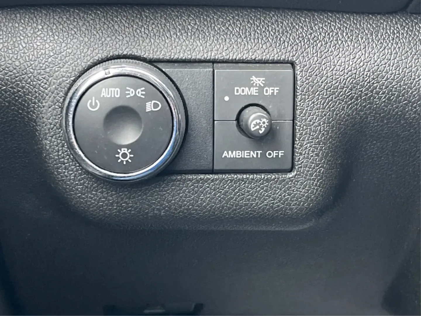 2015 GMC Acadia SLE-2 (1GKKVPKD4FJ) with an 3.6L V-6 gasoline direct injection engine, located at 1099 N County Rd 25A, Troy, OH, 45373, (937) 908-9800, 40.057079, -84.212883 - **Explore the Open Road with the 2015 GMC Acadia SLE-2 Your Family's Adventure Awaits!**<br /> <br /> Are you ready to elevate your family adventures? The 2015 GMC Acadia SLE-2 is the perfect choice for families seeking both comfort and versatility. With its spacious interior, powerful performance, - Photo#17