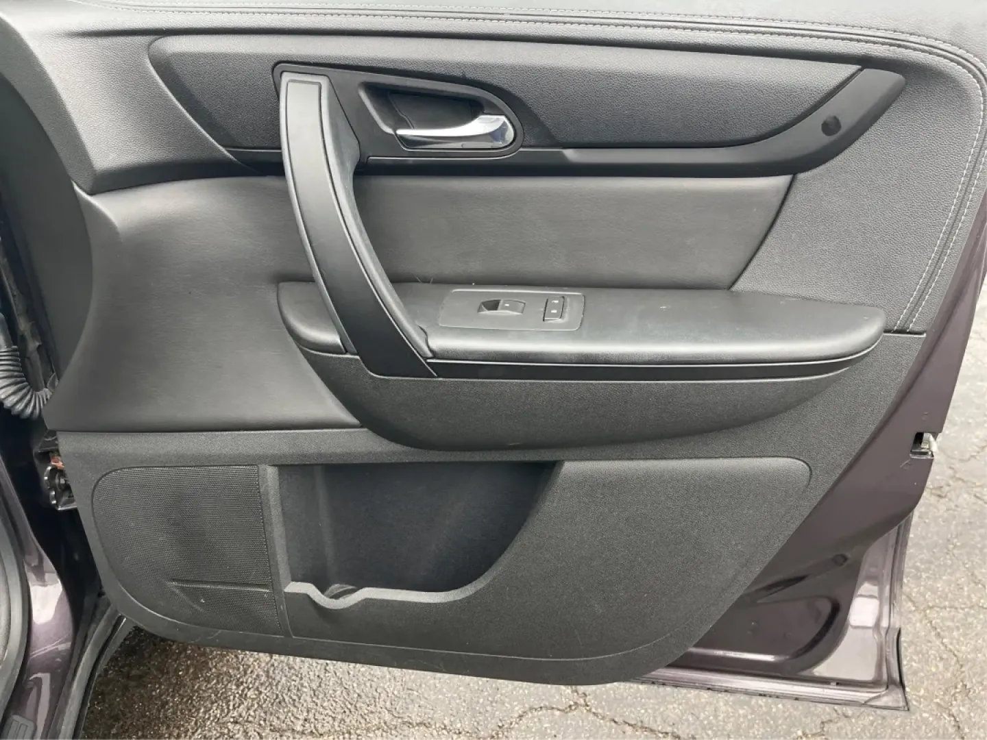 2015 GMC Acadia SLE-2 (1GKKVPKD4FJ) with an 3.6L V-6 gasoline direct injection engine, located at 1099 N County Rd 25A, Troy, OH, 45373, (937) 908-9800, 40.057079, -84.212883 - **Explore the Open Road with the 2015 GMC Acadia SLE-2 Your Family's Adventure Awaits!**<br /> <br /> Are you ready to elevate your family adventures? The 2015 GMC Acadia SLE-2 is the perfect choice for families seeking both comfort and versatility. With its spacious interior, powerful performance, - Photo#20