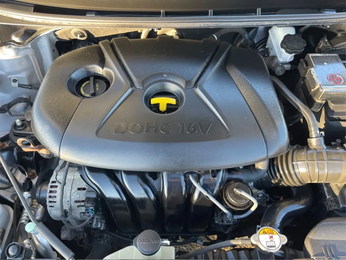 2013 Hyundai Elantra Limited (5NPDH4AE8DH) with an 1.8L I-4 DOHC engine, located at 1099 N County Rd 25A, Troy, OH, 45373, (937) 908-9800, 40.057079, -84.212883 - Elevate your daily commute and family adventures with the versatile and stylish 2013 Hyundai Elantra Limited, available now at Advantage Car and Credit - Troy. This exceptional sedan is designed for those who appreciate a blend of comfort, efficiency, and advanced technology, making it an ideal choi - Photo#11