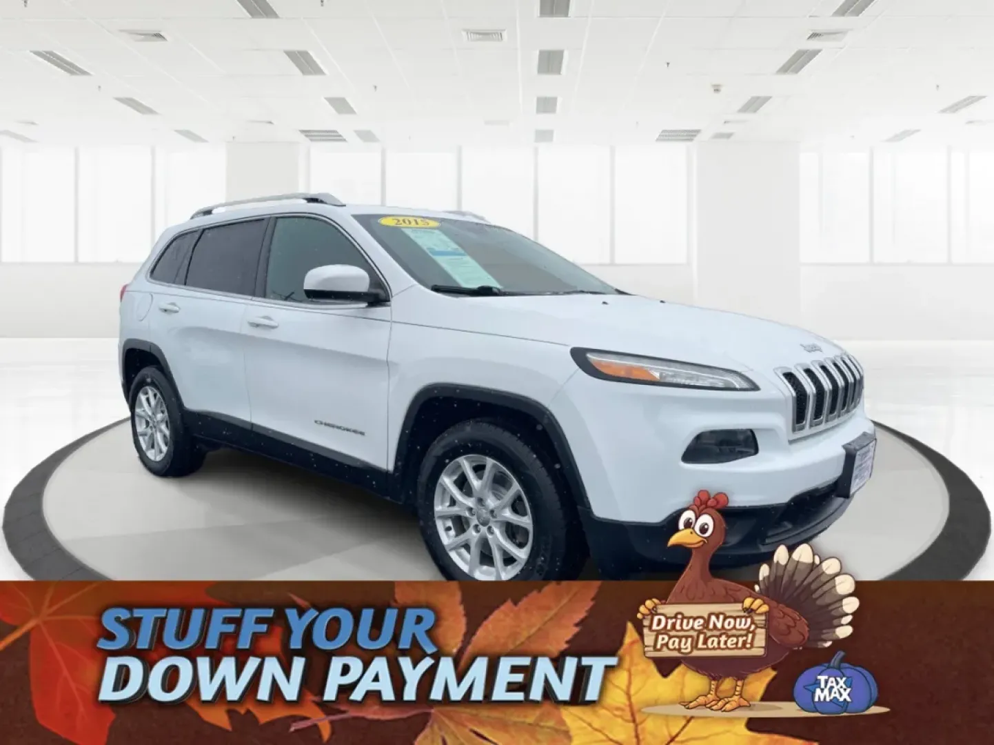2015 Jeep Cherokee Latitude (1C4PJMCB7FW) with an Other engine, located at 4508 South Dixie Dr, Moraine, OH, 45439, (937) 908-9800, 39.689976, -84.218452 - **Adventure Awaits with the 2015 Jeep Cherokee Latitude - Perfect for Your Next Journey!**<br /> <br /> If you're searching for a versatile, reliable vehicle that seamlessly fits into your busy lifestyle, look no further than this stunning 2015 Jeep Cherokee Latitude, now available at Advantage Car - Photo#0