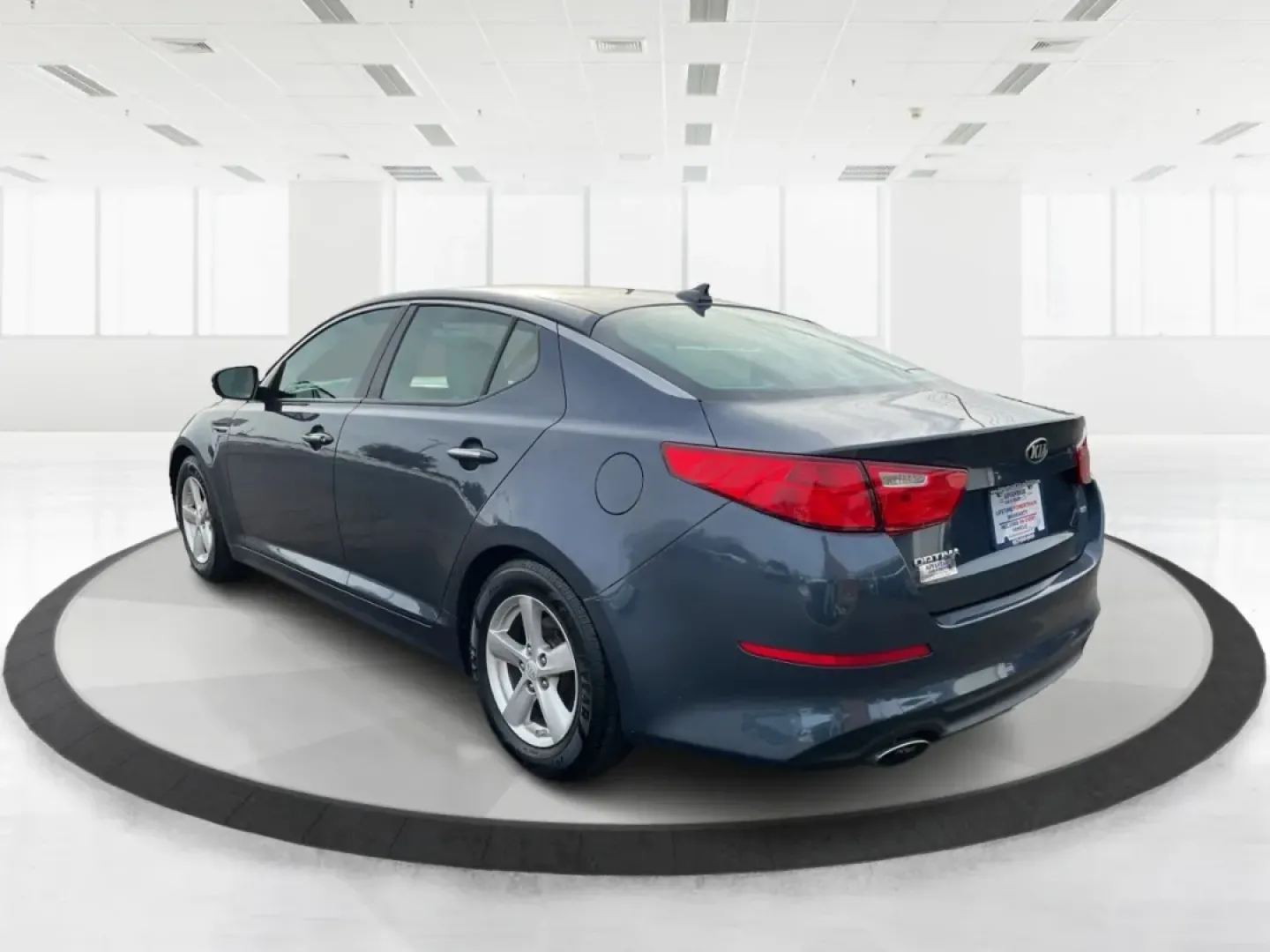 2015 Kia Optima LX (5XXGM4A77FG) with an Theta II 2.4L I-4 gasoline direct injection engine, located at 1099 N County Rd 25A, Troy, OH, 45373, (937) 908-9800, 40.057079, -84.212883 - Are you seeking a reliable and stylish vehicle that's perfect for your daily commute or weekend getaways? Look no further than this outstanding 2015 Kia Optima LX, available now at Advantage Car and Credit in Piqua, OH! This sleek sedan combines functionality and comfort, making it an ideal choice f - Photo#4