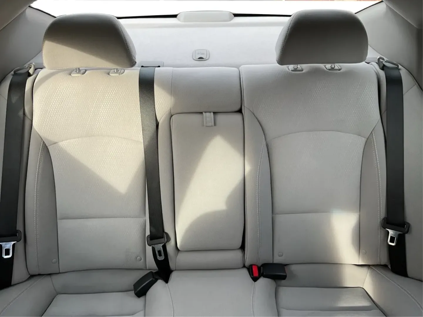 2015 Kia Optima LX (5XXGM4A77FG) with an Theta II 2.4L I-4 gasoline direct injection engine, located at 1099 N County Rd 25A, Troy, OH, 45373, (937) 908-9800, 40.057079, -84.212883 - Are you seeking a reliable and stylish vehicle that's perfect for your daily commute or weekend getaways? Look no further than this outstanding 2015 Kia Optima LX, available now at Advantage Car and Credit in Piqua, OH! This sleek sedan combines functionality and comfort, making it an ideal choice f - Photo#14