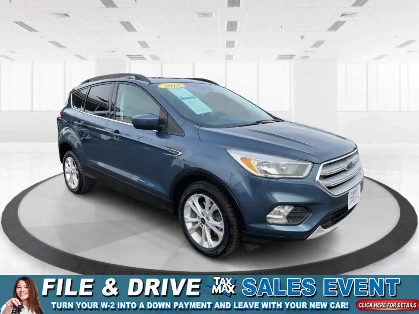 2018 Ford Escape SE (1FMCU0GD7JU) with an 1.5L L4 DOHC 16V engine, 6A transmission, located at 401 Woodman Dr, Riverside, OH, 45431, (937) 908-9800, 39.760899, -84.123421 - **Discover Your Next Adventure with the 2018 Ford Escape SE at Advantage Car and Credit - Piqua!**<br /> <br /> Are you ready to elevate your daily commute or weekend getaways? The 2018 Ford Escape SE is the perfect vehicle for those who crave both style and functionality in their daily lives. Wheth - Photo#0