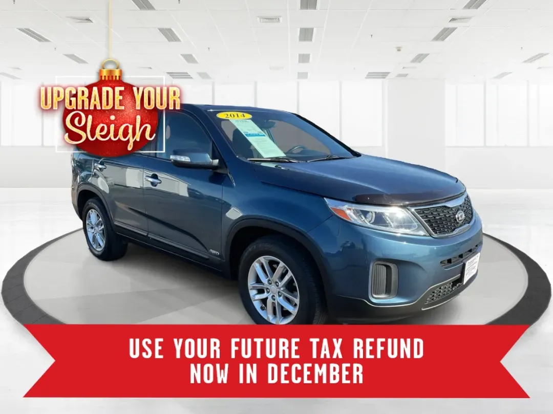 2014 Kia Sorento LX (5XYKTCA66EG) with an 2.4L I-4 gasoline direct injection engine, located at 4508 South Dixie Dr, Moraine, OH, 45439, (937) 908-9800, 39.689976, -84.218452 - ### Adventure Awaits with the 2014 Kia Sorento LX at Advantage Car and Credit - Moraine!<br /> <br /> Are you ready to elevate your family outings, weekend getaways, or daily commutes? The **2014 Kia Sorento LX** is your ultimate companion for all adventures, blending comfort, functionality, and sty - Photo#0