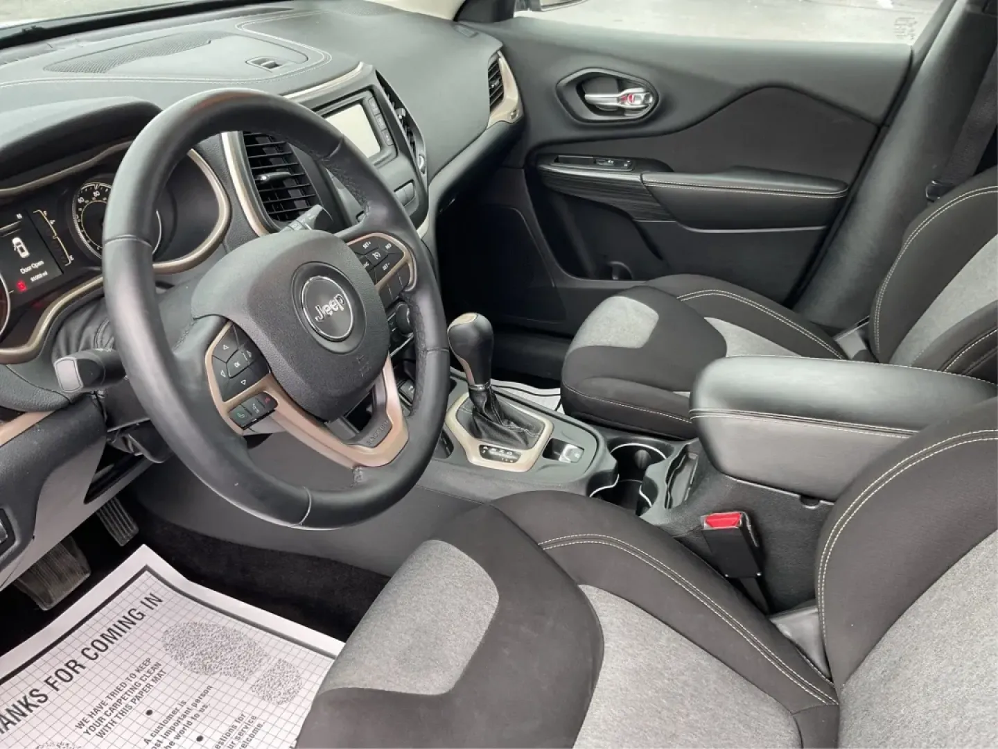 2014 Jeep Cherokee Latitude (1C4PJLCB1EW) with an Other engine, located at 1951 S Dayton Lakeview Rd., New Carlisle, OH, 45344, (937) 908-9800, 39.890999, -84.050255 - **Explore Adventure with the 2014 Jeep Cherokee Latitude at Advantage Car and Credit!**<br /> <br /> Are you ready to elevate your weekend adventures or enhance your daily commute? Look no further than this stunning 2014 Jeep Cherokee Latitude, available now at Advantage Car and Credit in New Carlis - Photo#9