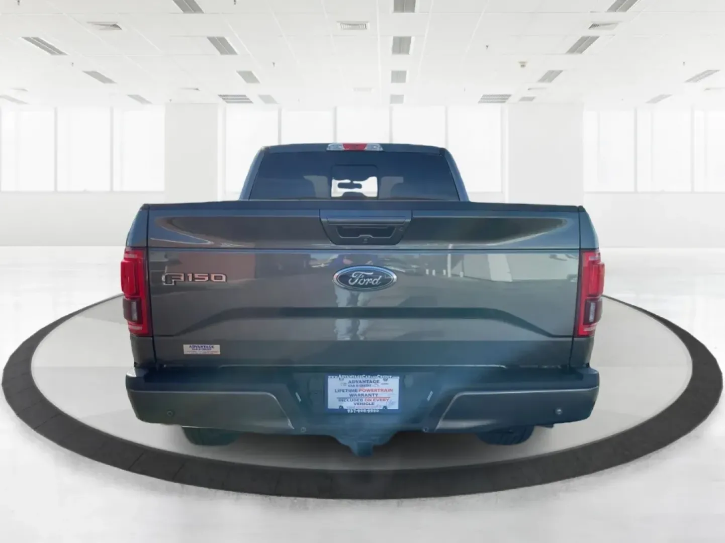 2015 Ford F-150 LARIAT (1FTEX1EPXFF) with an 2.7L V6 DOHC 24V engine, 6-Speed Automatic transmission, located at 401 Woodman Dr, Riverside, OH, 45431, (937) 908-9800, 39.760899, -84.123421 - **Discover Adventure with the 2015 Ford F-150 LARIAT at Advantage Car and Credit - Moraine!**<br /> <br /> Are you ready to elevate your lifestyle and take on new adventures? Imagine the freedom of hitting the open road, whether it's for weekend camping trips, hauling gear for your favorite hobbies, - Photo#3