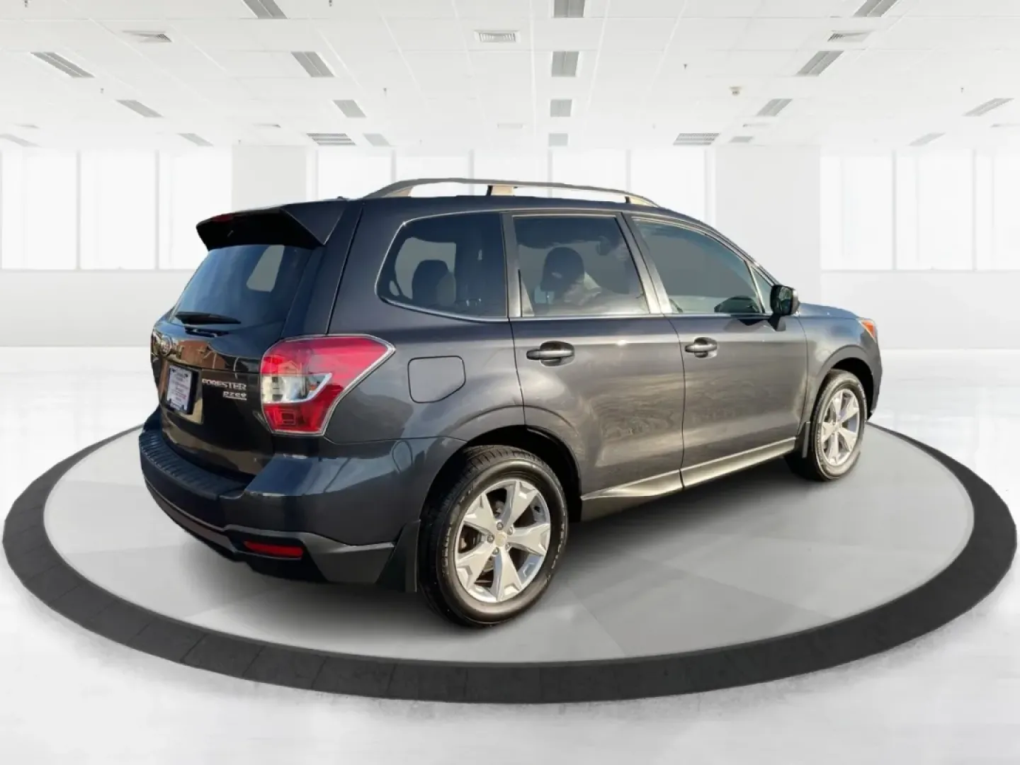 2015 Subaru Forester 2.5i Limited (JF2SJAHC5FH) with an 2.5L H-4 DOHC engine, located at 1230 East Main St, Xenia, OH, 45385, (937) 908-9800, 39.688026, -83.910172 - Looking for a reliable vehicle that can seamlessly transition from daily commutes to weekend adventures? Look no further than the 2015 Subaru Forester 2.5i Limited, available now at Advantage Car and Credit in Xenia, OH. This versatile SUV is perfect for growing families, outdoor enthusiasts, and an - Photo#2