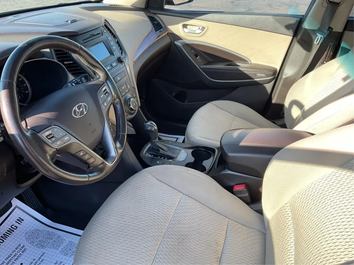 2014 Hyundai Santa Fe 2.4L (5XYZUDLBXEG) with an Theta II 2.4L I-4 gasoline direct injection engine, located at 8750 N County Rd 25A, Piqua, OH, 45356, (937) 908-9800, 40.164391, -84.232513 - **Explore New Adventures in the 2014 Hyundai Santa Fe from Advantage Car and Credit - Piqua!**<br /> <br /> Are you ready to elevate your family outings or weekend adventures? Look no further than this stunning 2014 Hyundai Santa Fe, perfect for those who crave both comfort and versatility in their - Photo#9