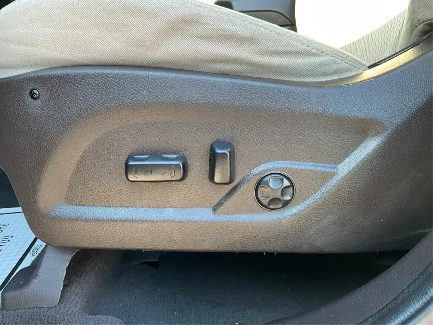 2014 Hyundai Santa Fe 2.4L (5XYZUDLBXEG) with an Theta II 2.4L I-4 gasoline direct injection engine, located at 8750 N County Rd 25A, Piqua, OH, 45356, (937) 908-9800, 40.164391, -84.232513 - **Explore New Adventures in the 2014 Hyundai Santa Fe from Advantage Car and Credit - Piqua!**<br /> <br /> Are you ready to elevate your family outings or weekend adventures? Look no further than this stunning 2014 Hyundai Santa Fe, perfect for those who crave both comfort and versatility in their - Photo#17