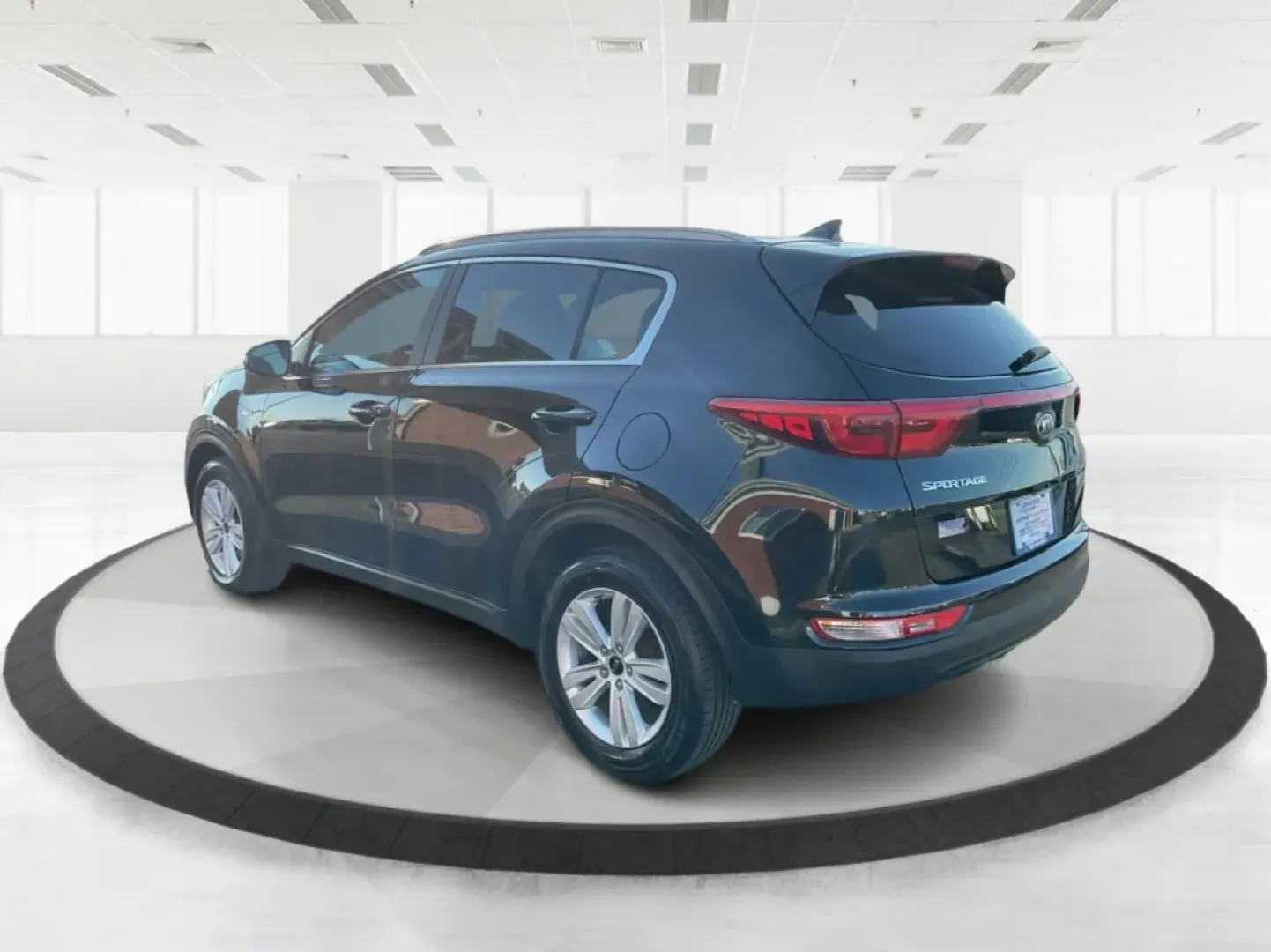 2017 Kia Sportage LX (KNDPMCACXH7) with an Theta II 2.4L I-4 gasoline direct injection engine, located at 1951 S Dayton Lakeview Rd., New Carlisle, OH, 45344, (937) 908-9800, 39.890999, -84.050255 - **Adventure Awaits with the 2017 Kia Sportage LX Perfect for Your Next Family Road Trip!**<br /> <br /> Looking for a reliable, stylish, and versatile vehicle that's ideal for everything from family outings to weekend getaways? Look no further than the 2017 Kia Sportage LX, available now at Advanta - Photo#16