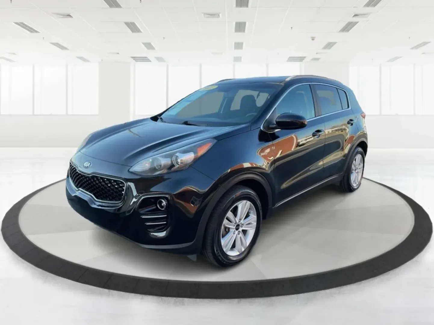 2017 Kia Sportage LX (KNDPMCACXH7) with an Theta II 2.4L I-4 gasoline direct injection engine, located at 1951 S Dayton Lakeview Rd., New Carlisle, OH, 45344, (937) 908-9800, 39.890999, -84.050255 - **Adventure Awaits with the 2017 Kia Sportage LX Perfect for Your Next Family Road Trip!**<br /> <br /> Looking for a reliable, stylish, and versatile vehicle that's ideal for everything from family outings to weekend getaways? Look no further than the 2017 Kia Sportage LX, available now at Advanta - Photo#19