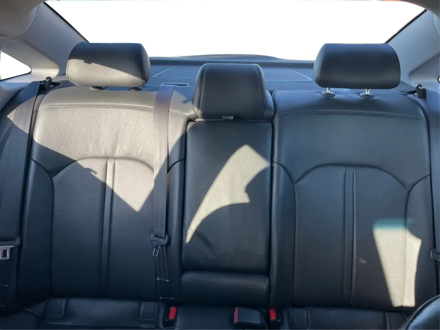 2015 Hyundai Sonata Limited (5NPE34AF7FH) with an 2.4L I-4 gasoline direct injection engine, located at 880 E. National Road, Vandalia, OH, 45377, (937) 908-9800, 39.891918, -84.183594 - **Unleash a New Lifestyle with the 2015 Hyundai Sonata Limited Your Perfect Sedan Awaits!**<br /> <br /> Are you ready to elevate your daily commute or weekend getaways? The 2015 Hyundai Sonata Limited, available at Advantage Car and Credit in Vandalia, OH, is designed with your lifestyle in mind. - Photo#14