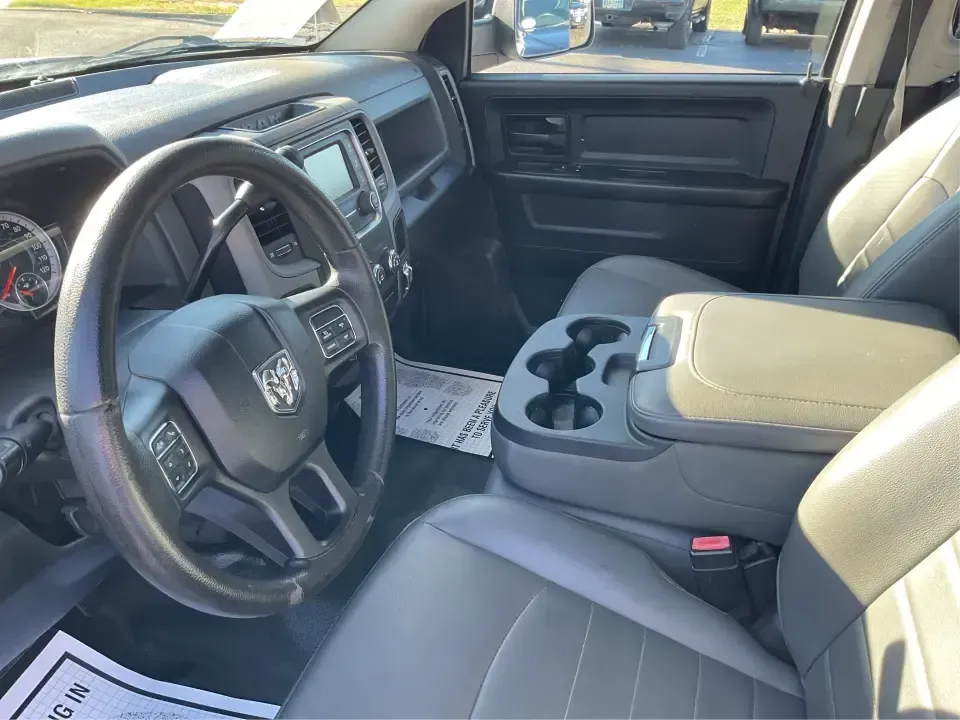 2016 Ram 1500 Tradesman (1C6RR7FT3GS) with an 5.7L V8 OHV 16V engine, 6A transmission, located at 4508 South Dixie Dr, Moraine, OH, 45439, (937) 908-9800, 39.689976, -84.218452 - Looking for a reliable vehicle that seamlessly fits into your active lifestyle? Look no further than this robust 2016 Ram 1500 Tradesman, available now at Advantage Car and Credit in Moraine, OH. This quad cab truck is not just a vehicle; it's a gateway to adventure, perfect for weekend getaways, tr - Photo#9