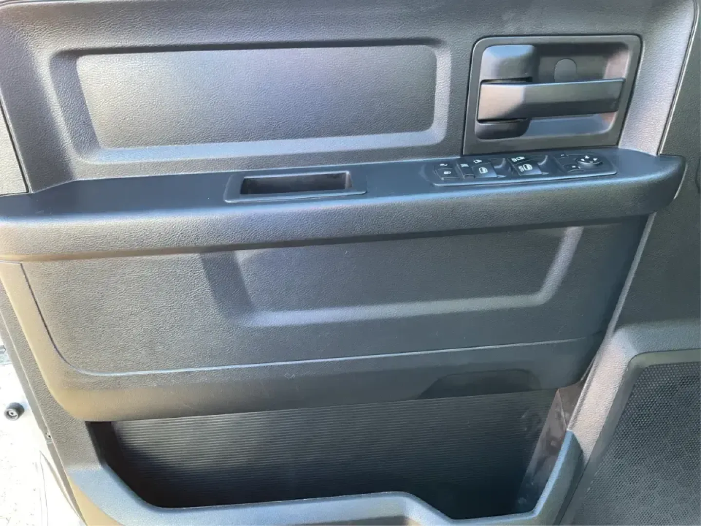 2016 Ram 1500 Tradesman (1C6RR7FT3GS) with an 5.7L V8 OHV 16V engine, 6A transmission, located at 401 Woodman Dr, Riverside, OH, 45431, (937) 908-9800, 39.760899, -84.123421 - Looking for a reliable vehicle that seamlessly fits into your active lifestyle? Look no further than this robust 2016 Ram 1500 Tradesman, available now at Advantage Car and Credit in Moraine, OH. This quad cab truck is not just a vehicle; it's a gateway to adventure, perfect for weekend getaways, tr - Photo#17