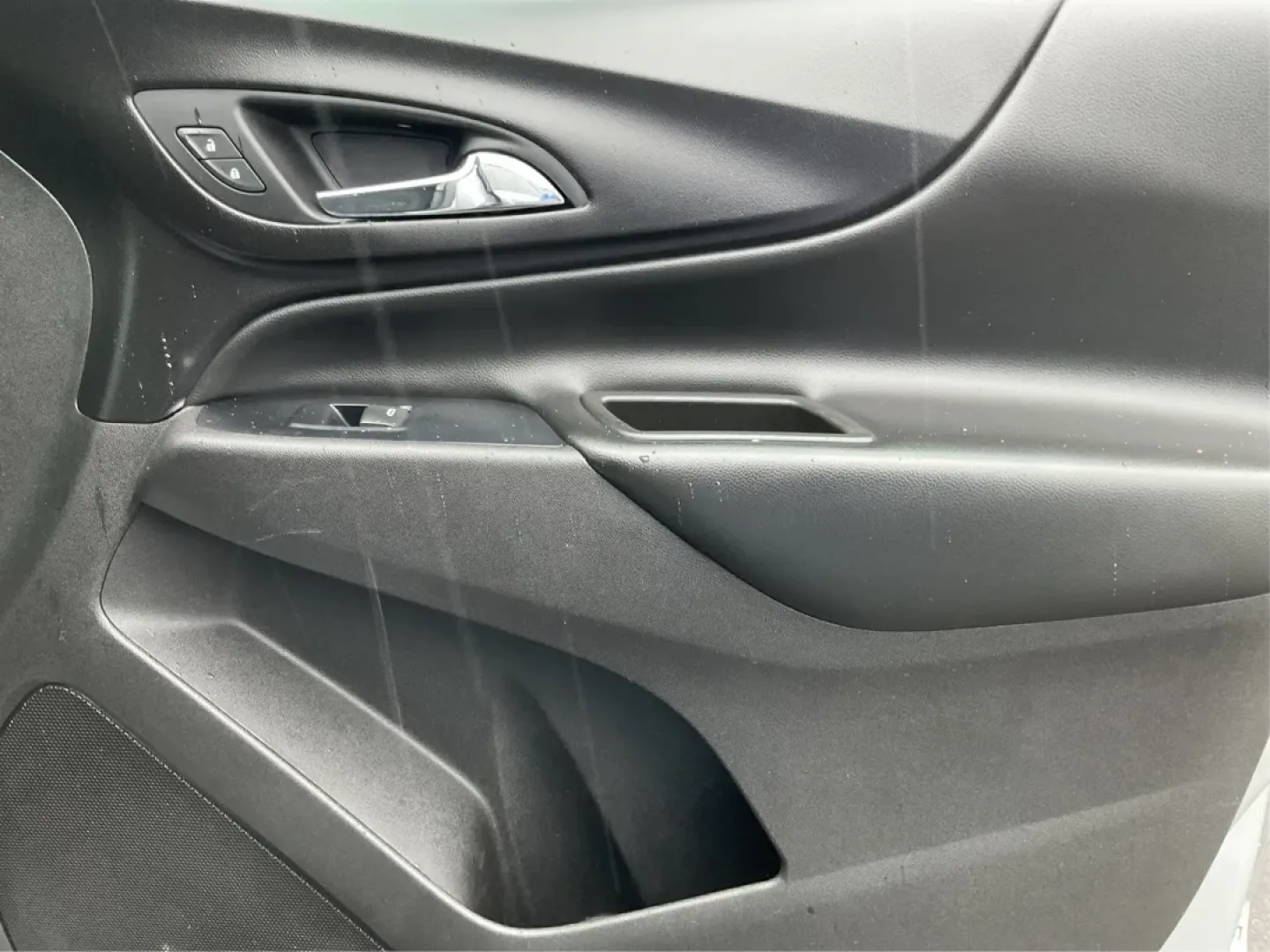 2019 Chevrolet Equinox LT (3GNAXKEV6KS) with an 1.5L I-4 gasoline direct injection engine, located at 8750 N County Rd 25A, Piqua, OH, 45356, (937) 908-9800, 40.164391, -84.232513 - **Unleash the Adventure with This 2019 Chevrolet Equinox LT: Your Perfect SUV Awaits!**<br /> <br /> If you're searching for a versatile SUV that can effortlessly transition from busy weekdays to weekend getaways, look no further than this stunning 2019 Chevrolet Equinox LT, available now at Advanta - Photo#20