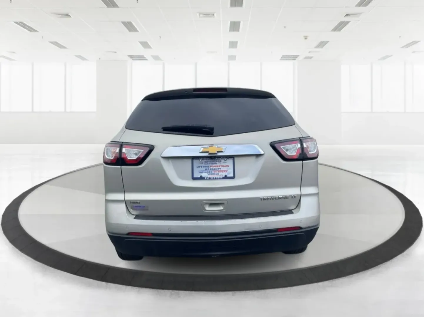 2016 Chevrolet Traverse 1LT (1GNKVGKD0GJ) with an 3.6L V-6 gasoline direct injection engine, located at 8750 N County Rd 25A, Piqua, OH, 45356, (937) 908-9800, 40.164391, -84.232513 - Are you looking for the perfect family SUV that balances space, comfort, and reliability? Look no further than this stunning 2016 Chevrolet Traverse 1LT, available now at Advantage Car and Credit in Piqua, OH. With its spacious interior and robust features, this SUV is designed for growing families, - Photo#3