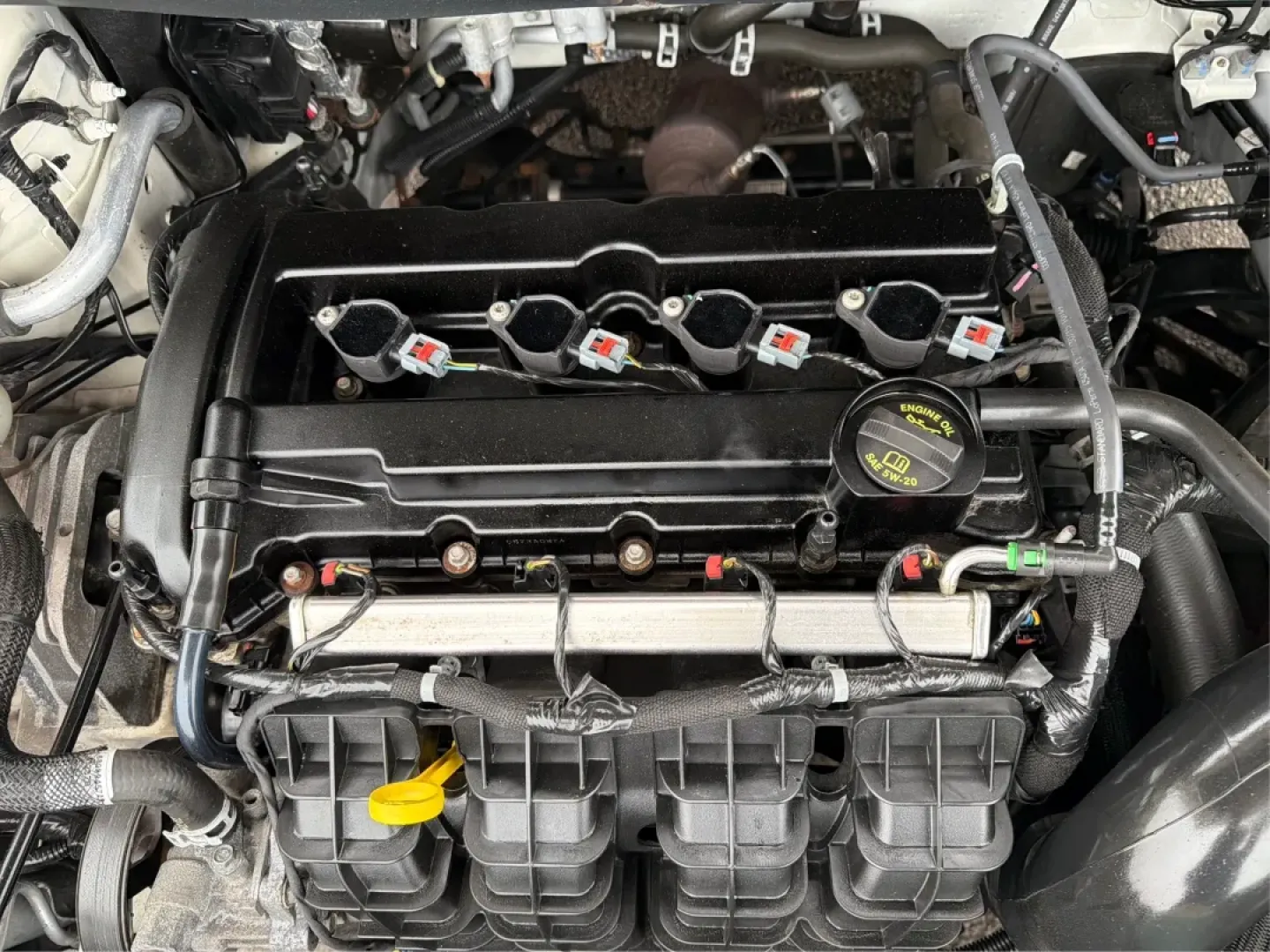 2016 Dodge Journey SE (3C4PDCAB1GT) with an Tigershark MultiAir 2.4L I-4 DOHC engine, located at 1099 N County Rd 25A, Troy, OH, 45373, (937) 908-9800, 40.057079, -84.212883 - Are you searching for the perfect vehicle to accommodate your growing family or enhance your daily commute? Look no further than this stunning 2016 Dodge Journey SE, available now at Advantage Car and Credit in Troy, OH! With its spacious interior and excellent features, this budget-friendly SUV is - Photo#11