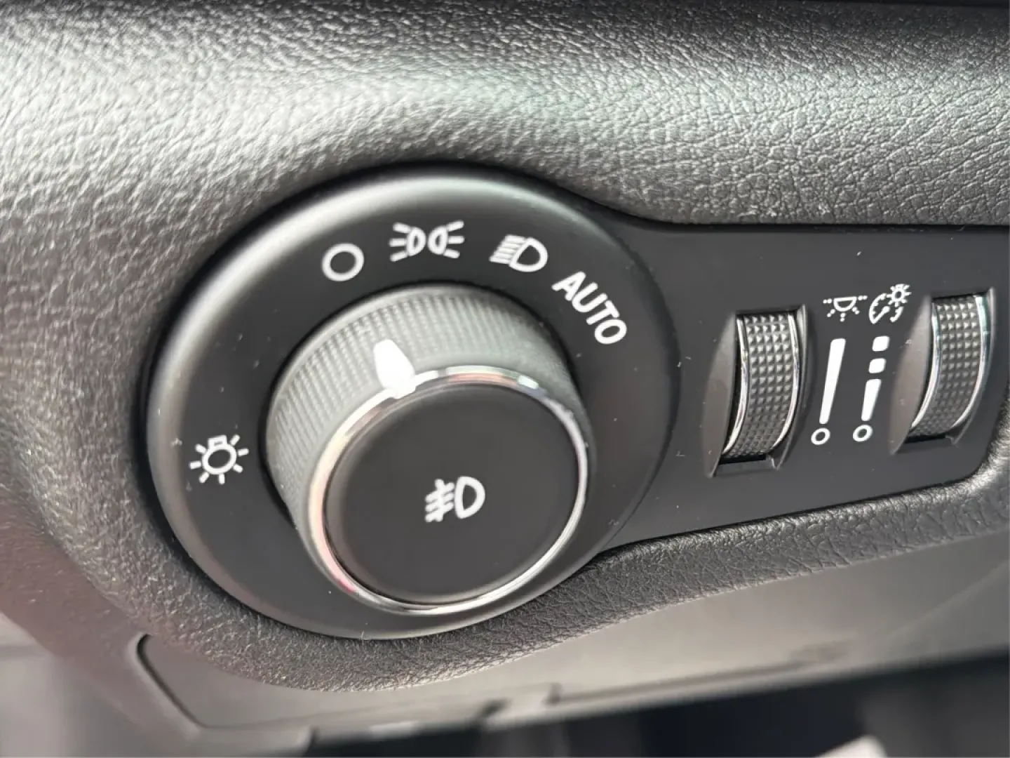 2016 Chrysler 200 C (1C3CCCCB1GN) with an Pentastar 3.6L V-6 DOHC engine, located at 401 Woodman Dr, Riverside, OH, 45431, (937) 908-9800, 39.760899, -84.123421 - **Drive Your Dreams with This 2016 Chrysler 200 Ideal for Everyday Adventures!**<br /> <br /> Are you seeking a versatile sedan that perfectly balances style, comfort, and performance for your daily commute or weekend getaways? Look no further! This stunning 2016 Chrysler 200, adorned in Velvet Red - Photo#17