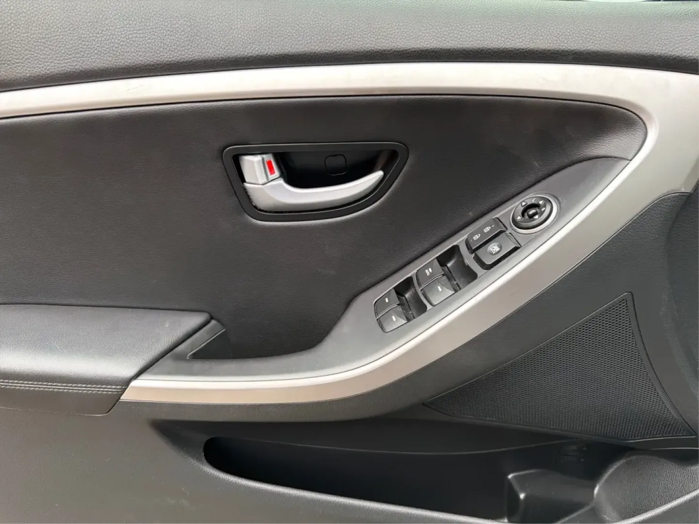 2016 Hyundai Elantra GT HB (KMHD35LH0GU) with an Other engine, located at 401 Woodman Dr, Riverside, OH, 45431, (937) 908-9800, 39.760899, -84.123421 - **Discover Your Next Adventure with the 2016 Hyundai Elantra GT at Advantage Car and Credit Riverside!** <br /> <br /> Are you ready to elevate your daily commute or family road trips with a stylish and reliable vehicle? The 2016 Hyundai Elantra GT is the perfect blend of comfort, efficiency, and p - Photo#18