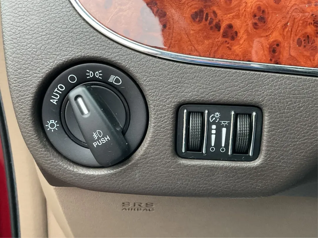 2016 Chrysler Town and Country Touring (2C4RC1BG8GR) with an Pentastar 3.6L V-6 DOHC engine, located at 880 E. National Road, Vandalia, OH, 45377, (937) 908-9800, 39.891918, -84.183594 - **Find Your Family Adventure with This 2016 Chrysler Town and Country at Advantage Car and Credit - Vandalia!**<br /> <br /> Imagine packing up your family and hitting the open road in a reliable, spacious van that caters to all your travel needs. The 2016 Chrysler Town and Country is your ticke - Photo#17