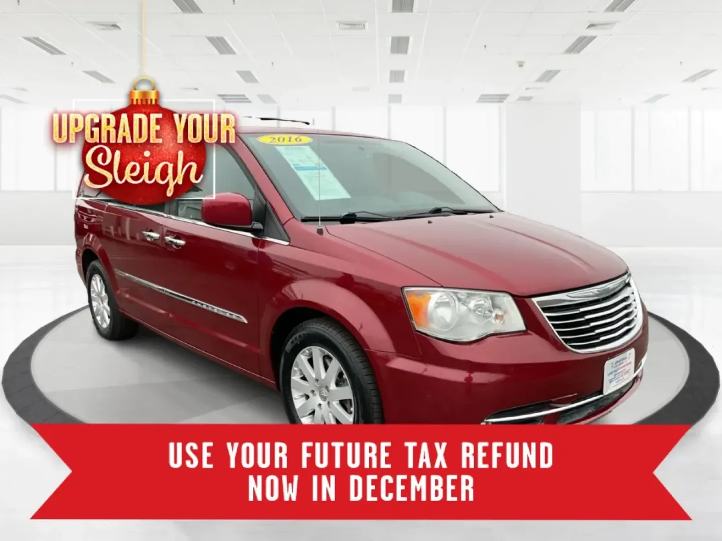 2016 Chrysler Town and Country Touring (2C4RC1BG8GR) with an Pentastar 3.6L V-6 DOHC engine, located at 880 E. National Road, Vandalia, OH, 45377, (937) 908-9800, 39.891918, -84.183594 - **Find Your Family Adventure with This 2016 Chrysler Town and Country at Advantage Car and Credit - Vandalia!**<br /> <br /> Imagine packing up your family and hitting the open road in a reliable, spacious van that caters to all your travel needs. The 2016 Chrysler Town and Country is your ticke - Photo#0