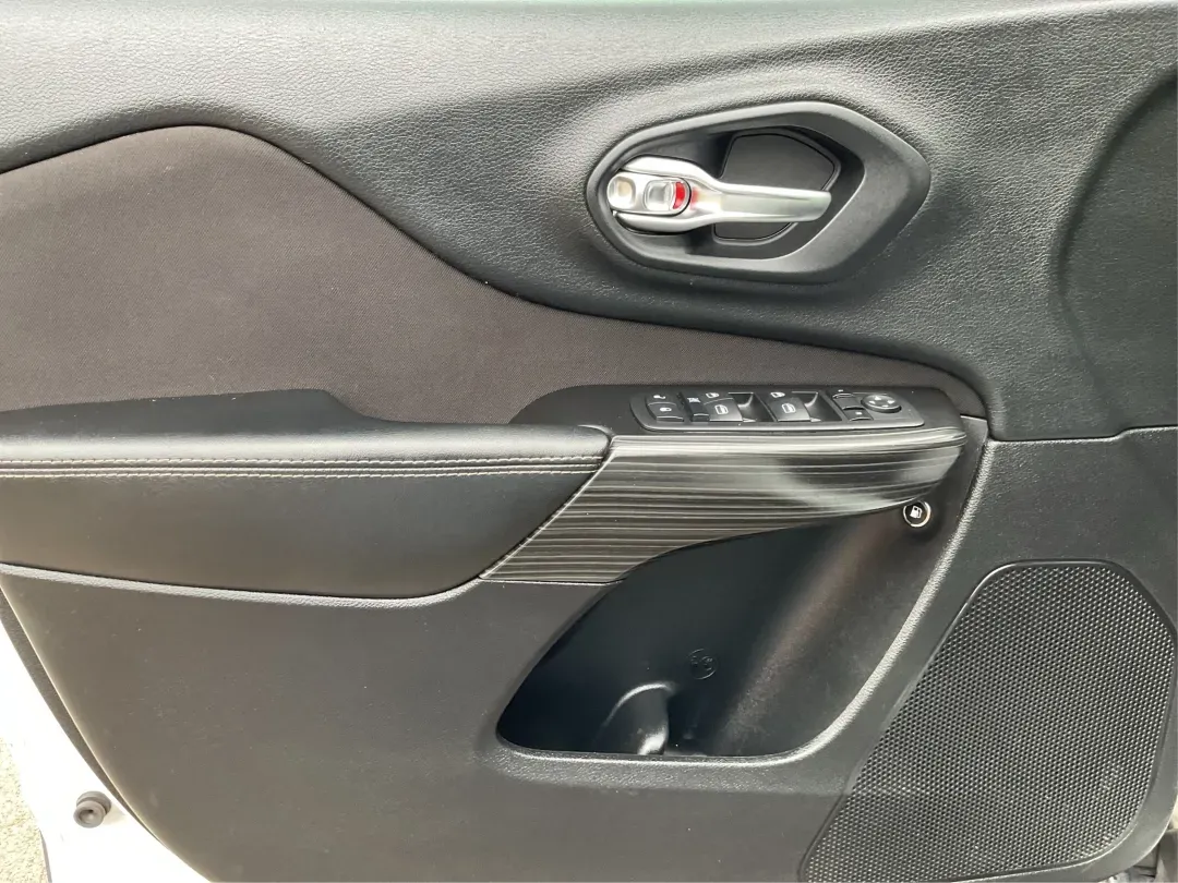 2015 Jeep Cherokee Sport (1C4PJLAB0FW) with an Other engine, located at 1184 Kauffman Ave, Fairborn, OH, 45324, (937) 908-9800, 39.807072, -84.030914 - ### Adventure Awaits with this 2015 Jeep Cherokee Sport!<br /> <br /> Are you ready for your next family road trip, weekend adventure, or daily commute? This 2015 Jeep Cherokee Sport is the perfect companion, combining style, comfort, and versatility for all your lifestyle needs. With its rugged cap - Photo#18