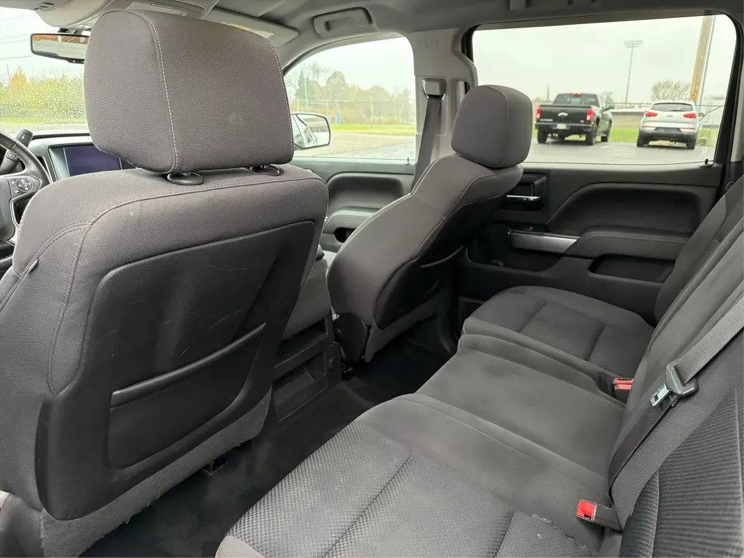 2014 Chevrolet Silverado 1500 1LT (3GCUKREC1EG) with an 5.3L V8 OHV 16V engine, 6-Speed Automatic transmission, located at 401 Woodman Dr, Riverside, OH, 45431, (937) 908-9800, 39.760899, -84.123421 - **Elevate Your Lifestyle with the 2014 Chevrolet Silverado 1500** <br /> <br /> Unleash the power of adventure with the 2014 Chevrolet Silverado 1500, the perfect companion for weekend road trips, family outings, or tackling tough jobs around Troy, OH. This rugged yet refined truck blends capabilit - Photo#10