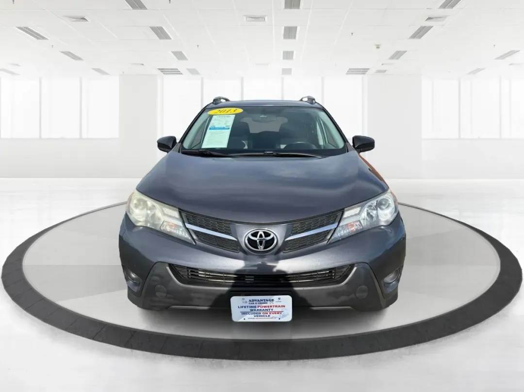 2013 Toyota RAV4 LE (2T3BFREV1DW) with an 2.5L I-4 DOHC engine, located at 401 Woodman Dr, Riverside, OH, 45431, (937) 908-9800, 39.760899, -84.123421 - Are you ready to elevate your daily commute or embark on your next weekend adventure? Look no further than this impressive 2013 Toyota RAV4 LE, available now at Advantage Car and Credit - Riverside. This versatile SUV is perfect for budget-conscious buyers seeking a reliable vehicle that accommodate - Photo#7