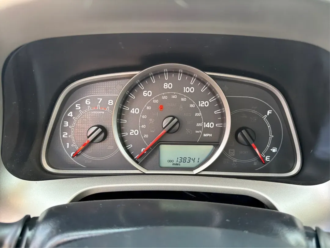 2013 Toyota RAV4 LE (2T3BFREV1DW) with an 2.5L I-4 DOHC engine, located at 401 Woodman Dr, Riverside, OH, 45431, (937) 908-9800, 39.760899, -84.123421 - Are you ready to elevate your daily commute or embark on your next weekend adventure? Look no further than this impressive 2013 Toyota RAV4 LE, available now at Advantage Car and Credit - Riverside. This versatile SUV is perfect for budget-conscious buyers seeking a reliable vehicle that accommodate - Photo#15