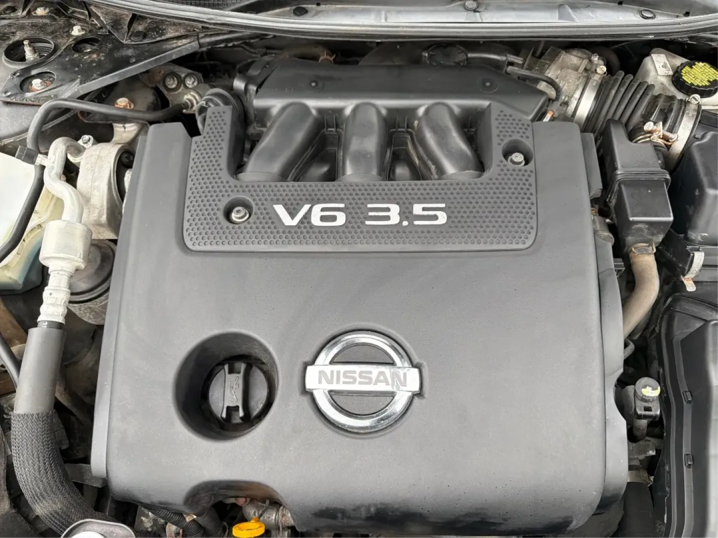 2013 Nissan Altima 3.5 SL (1N4BL3AP9DC) with an VQ 3.5L V-6 DOHC engine, located at 401 Woodman Dr, Riverside, OH, 45431, (937) 908-9800, 39.760899, -84.123421 - **Discover the 2013 Nissan Altima 3.5 SL - Your Perfect Family Sedan Awaits!**<br /> <br /> Are you in search of a reliable and stylish sedan that fits seamlessly into your daily life? The 2013 Nissan Altima 3.5 SL is here to cater to your needs, whether you're navigating the school run, commuting t - Photo#11