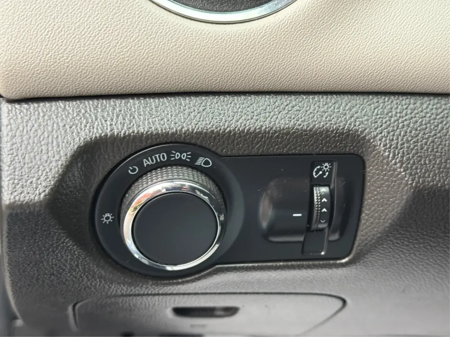 2015 Chevrolet Cruze LS Auto (1G1PA5SG5F7) with an ECOTEC 1.8L I-4 DOHC engine, located at 1230 East Main St, Xenia, OH, 45385, (937) 908-9800, 39.688026, -83.910172 - **Discover Your Ideal Commute Companion: 2015 Chevrolet Cruze LS Auto**<br /> <br /> Are you in the market for a reliable vehicle that won't break the bank? Look no further! The 2015 Chevrolet Cruze LS Auto is the perfect solution for budget-conscious buyers and growing families alike. With its blen - Photo#17