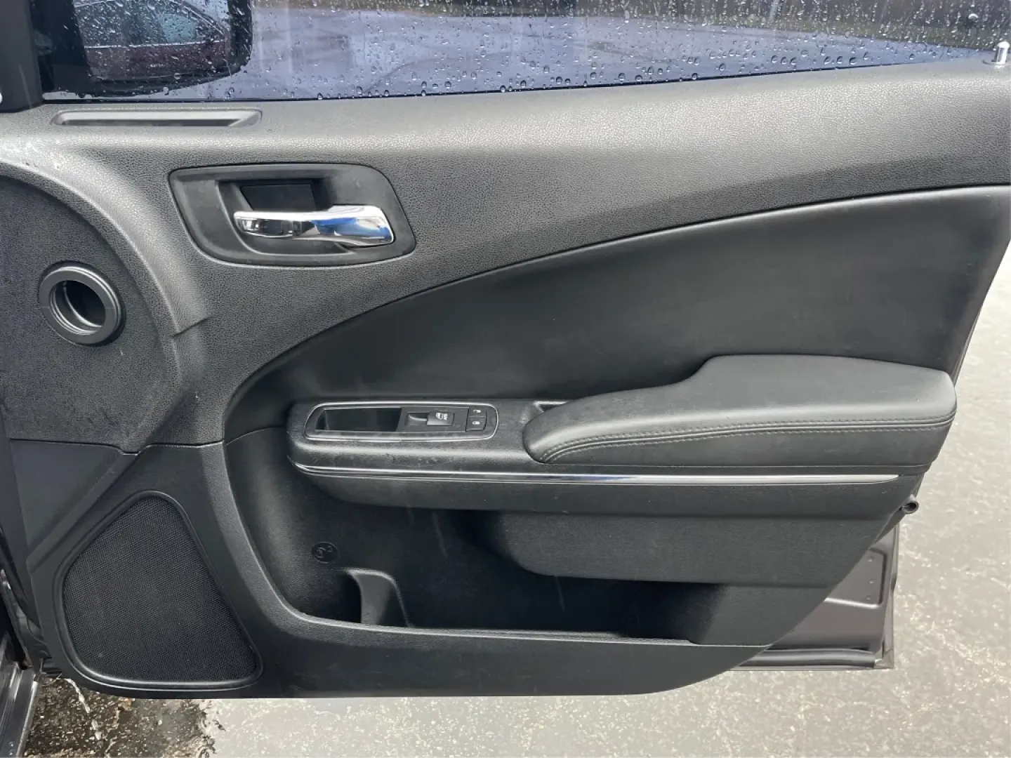 2014 Dodge Charger SXT (2C3CDXJG6EH) with an 3.6L V-6 DOHC engine, 8-Speed Automatic transmission, located at 4508 South Dixie Dr, Moraine, OH, 45439, (937) 908-9800, 39.689976, -84.218452 - **Unleash Your Inner Adventurer with this 2014 Dodge Charger SXT!**<br /> <br /> Are you ready to transform your daily commute into an exhilarating experience? Look no further than this 2014 Dodge Charger SXT, available now at Advantage Car and Credit Piqua! Perfect for those who crave a blend of s - Photo#20