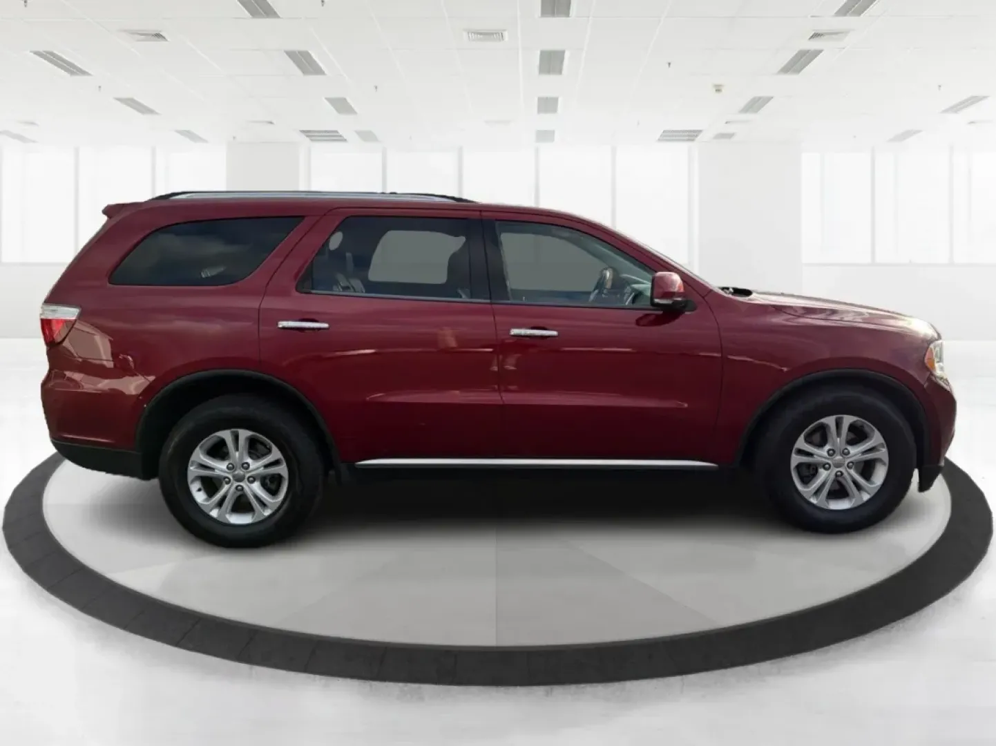 2013 Dodge Durango Crew (1C4RDJDG4DC) with an Other engine, located at 8750 N County Rd 25A, Piqua, OH, 45356, (937) 908-9800, 40.164391, -84.232513 - Are you ready to elevate your family adventures or tackle your daily commute with unparalleled ease? Look no further than this stunning 2013 Dodge Durango Crew, now available at Advantage Car and Credit in New Carlisle, OH. Perfect for growing families and those who love weekend getaways, this SUV n - Photo#1